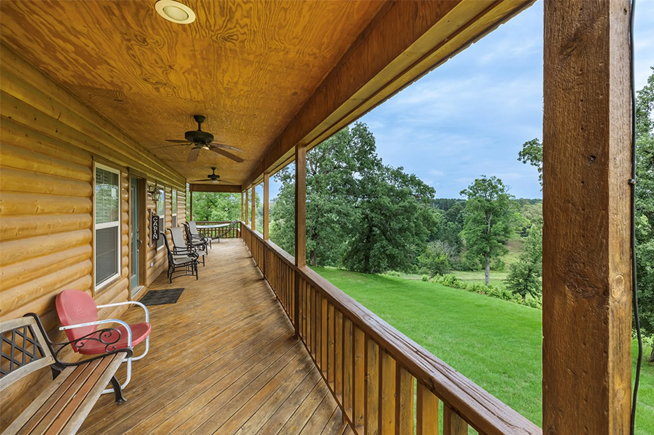 Single Family Residence For Sale in Cass County , 252 County Road 2110, Atlanta, Texas 75551, 3 Bedroom, 3 Bathroom, Garage spaces, 1,800 Sqft, built in 2008, mls#21326038, Real Estate Agent in Atlanta, Homes For Sale in Cass county, Homes For Sale in Atlanta, Realtor in Atlanta Texas, Real Estate Brokerage Independent Realty Texas, Luminita Cordes Realtor