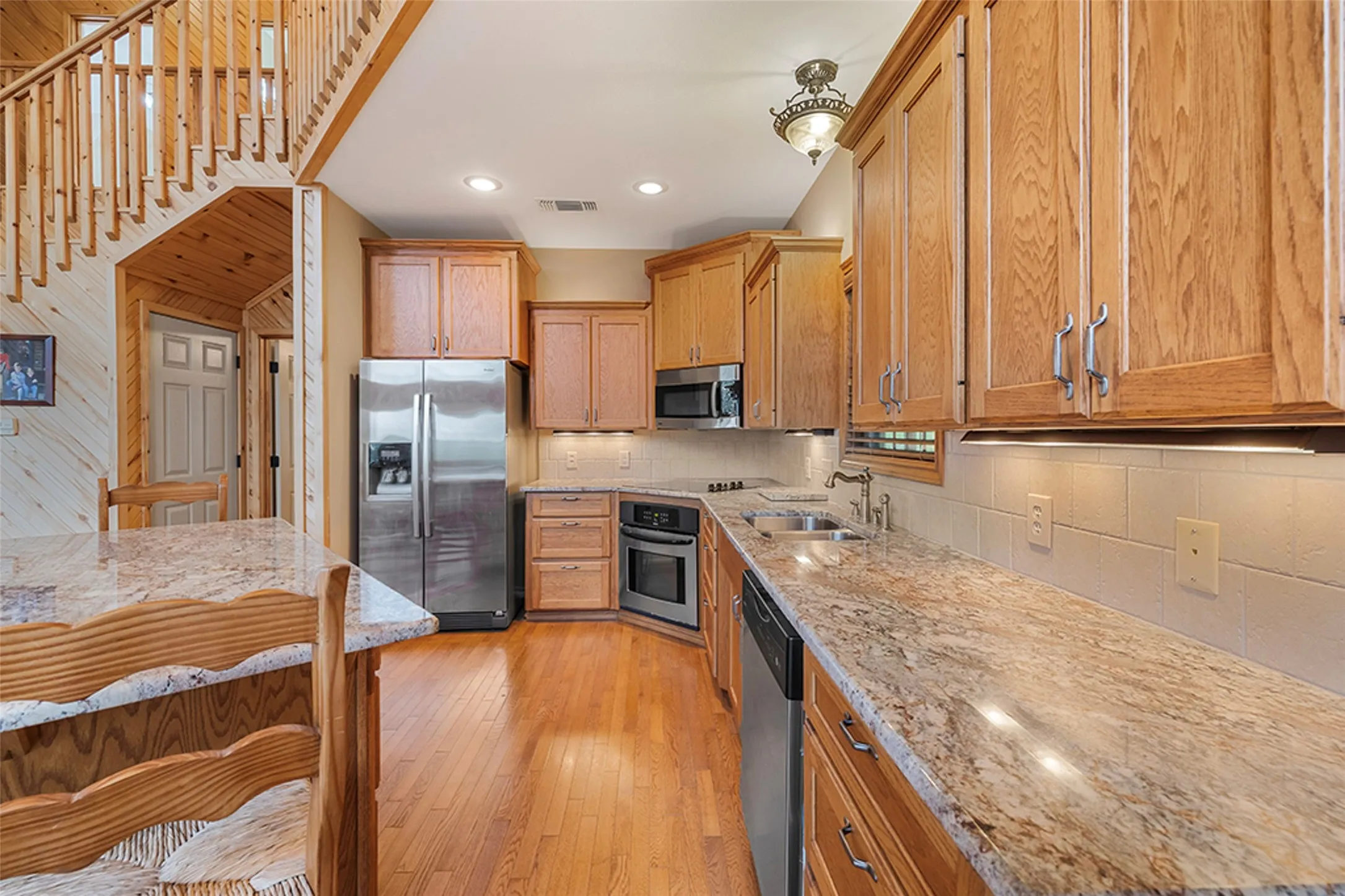 Single Family Residence For Sale in Cass County , 252 County Road 2110, Atlanta, Texas 75551, 3 Bedroom, 3 Bathroom, Garage spaces, 1,800 Sqft, built in 2008, mls#21326038, Real Estate Agent in Atlanta, Homes For Sale in Cass county, Homes For Sale in Atlanta, Realtor in Atlanta Texas, Real Estate Brokerage Independent Realty Texas, Luminita Cordes Realtor