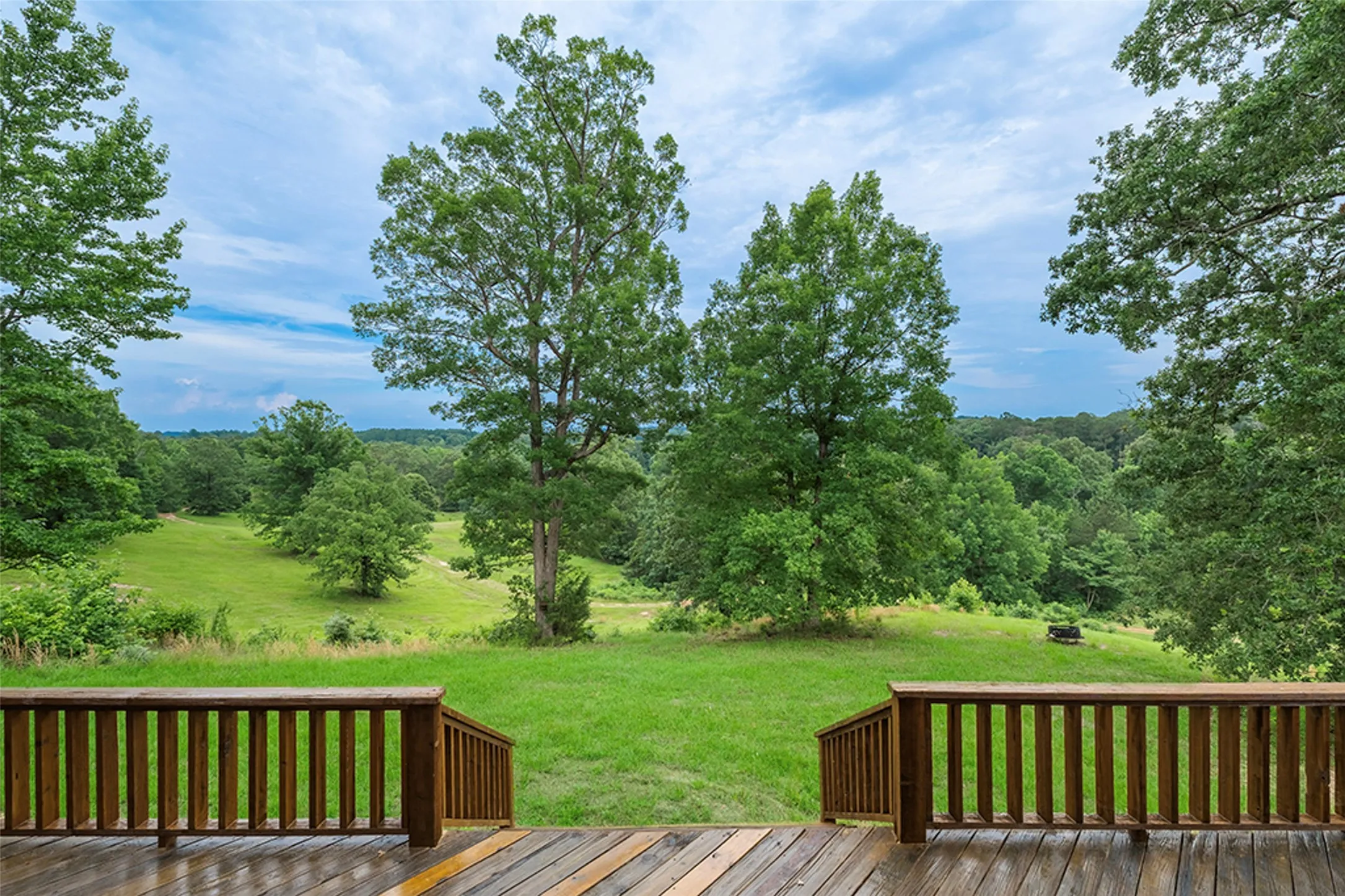 Single Family Residence For Sale in Cass County , 252 County Road 2110, Atlanta, Texas 75551, 3 Bedroom, 3 Bathroom, Garage spaces, 1,800 Sqft, built in 2008, mls#21326038, Real Estate Agent in Atlanta, Homes For Sale in Cass county, Homes For Sale in Atlanta, Realtor in Atlanta Texas, Real Estate Brokerage Independent Realty Texas, Luminita Cordes Realtor