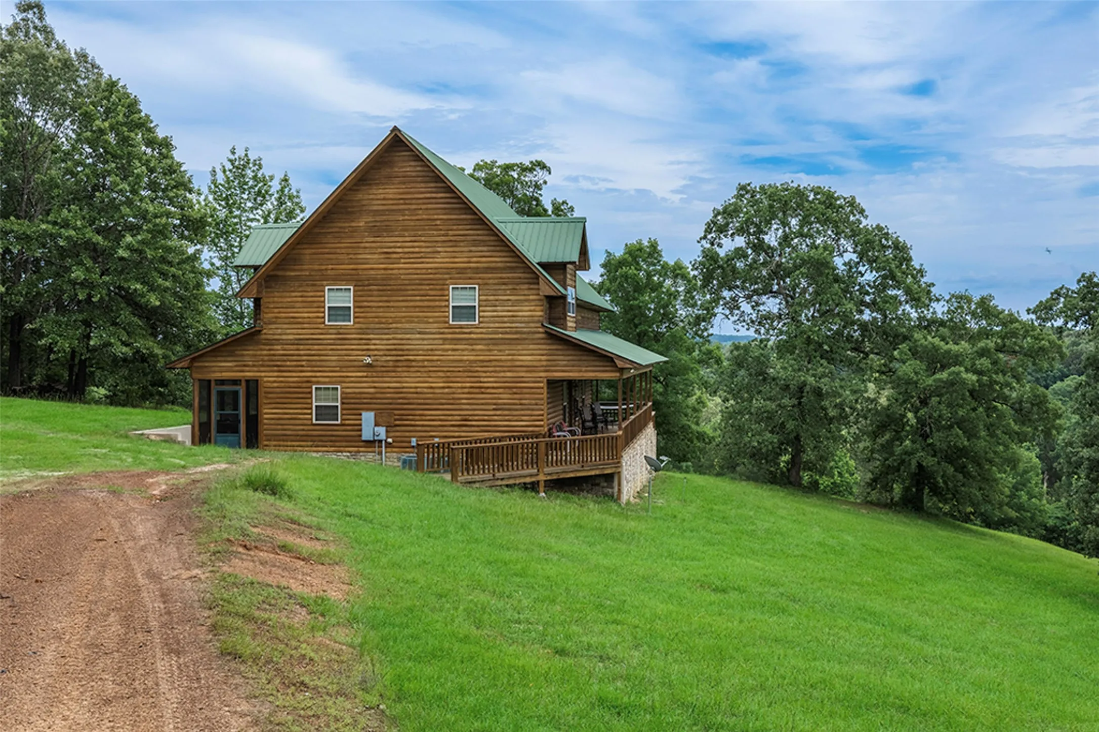 Single Family Residence For Sale in Cass County , 252 County Road 2110, Atlanta, Texas 75551, 3 Bedroom, 3 Bathroom, Garage spaces, 1,800 Sqft, built in 2008, mls#21326038, Real Estate Agent in Atlanta, Homes For Sale in Cass county, Homes For Sale in Atlanta, Realtor in Atlanta Texas, Real Estate Brokerage Independent Realty Texas, Luminita Cordes Realtor