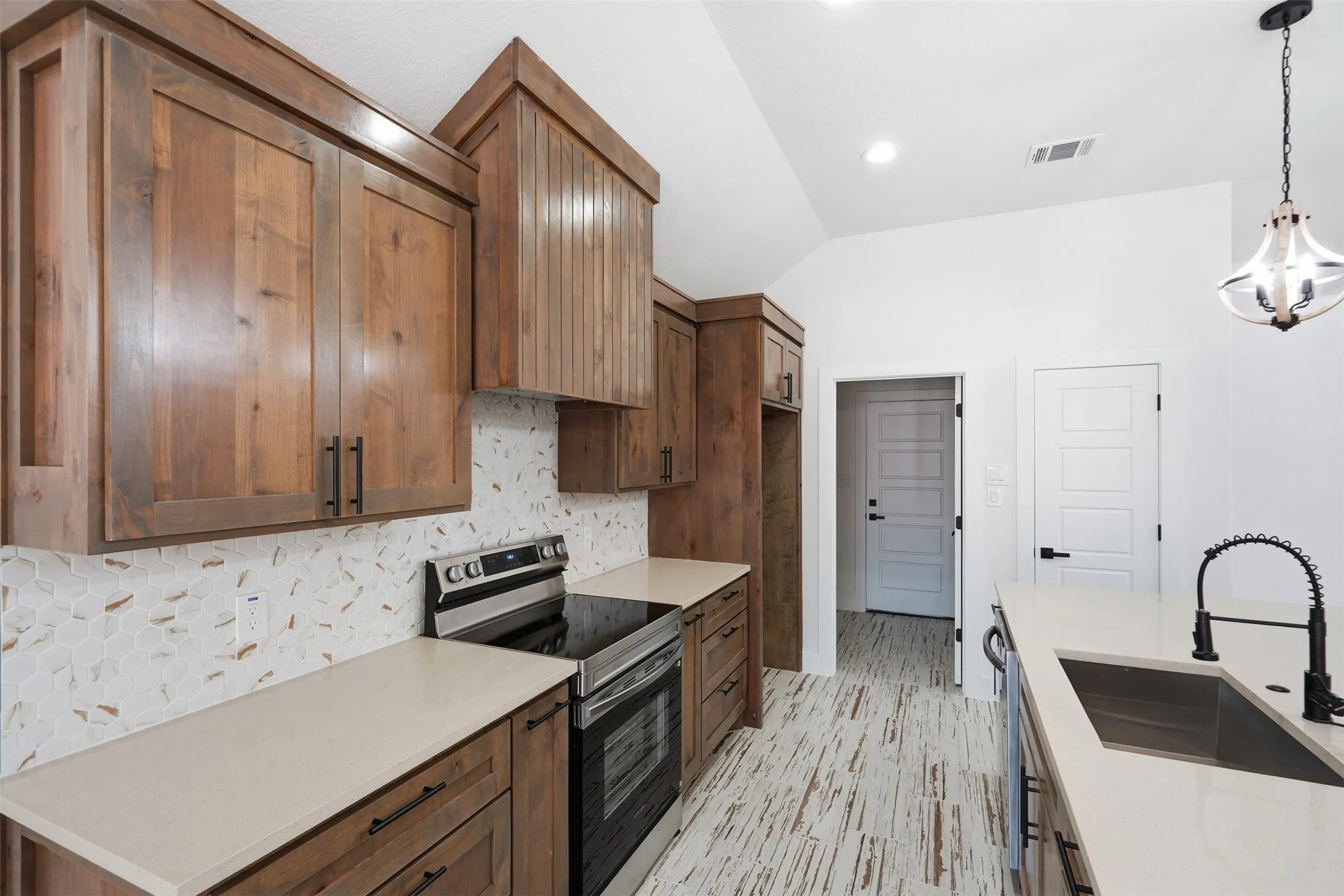 Single Family Residence For Sale in Tarrant County , 907 Renfro Drive, White Settlement, Texas 76108, 3 Bedroom, 2 Bathroom, 2 Garage spaces, 1,790 Sqft, built in 2026, mls#21326042, Real Estate Agent in White Settlement, Homes For Sale in Tarrant county, Homes For Sale in White Settlement, Realtor in White Settlement Texas, Real Estate Brokerage Independent Realty Texas, Luminita Cordes Realtor