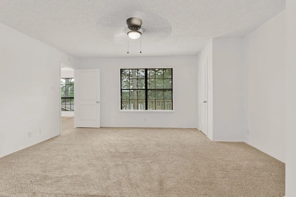 Single Family Residence For Sale in Smith County , 304 Harmony Lane, Hideaway, Texas 75771, 5 Bedroom, 3 Bathroom, 2 Garage spaces, 3,128 Sqft, built in 1984, mls#21326162, Real Estate Agent in Hideaway, Homes For Sale in Smith county, Homes For Sale in Hideaway, Realtor in Hideaway Texas, Real Estate Brokerage Independent Realty Texas, Luminita Cordes Realtor
