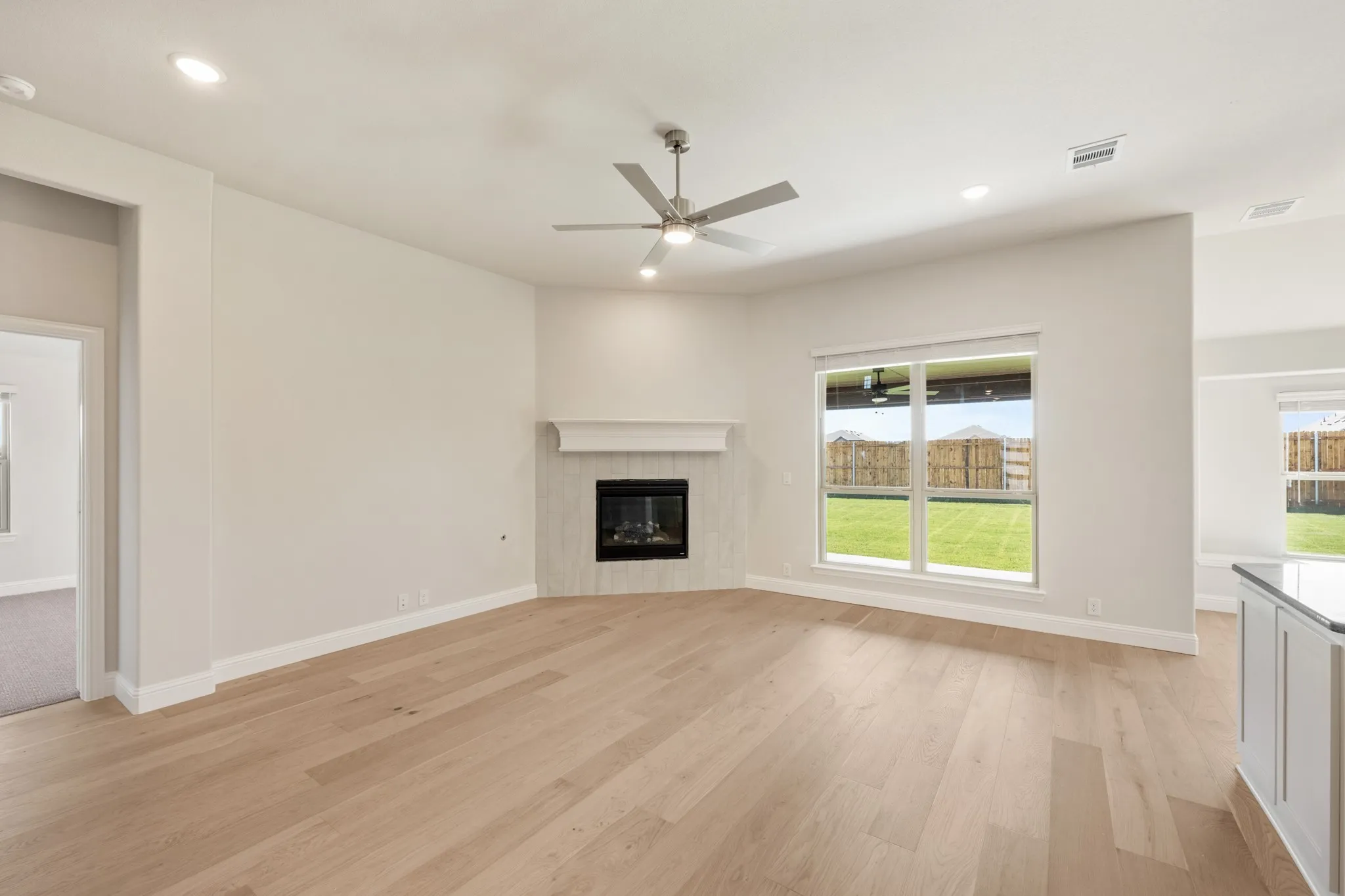 Single Family Residence For Sale in Hunt County , 204 Sweetwater Drive, Commerce, Texas 75428, 4 Bedroom, 3 Bathroom, 2 Garage spaces, 3,285 Sqft, built in 2025, mls#21326163, Real Estate Agent in Commerce, Homes For Sale in Hunt county, Homes For Sale in Commerce, Realtor in Commerce Texas, Real Estate Brokerage Independent Realty Texas, Luminita Cordes Realtor