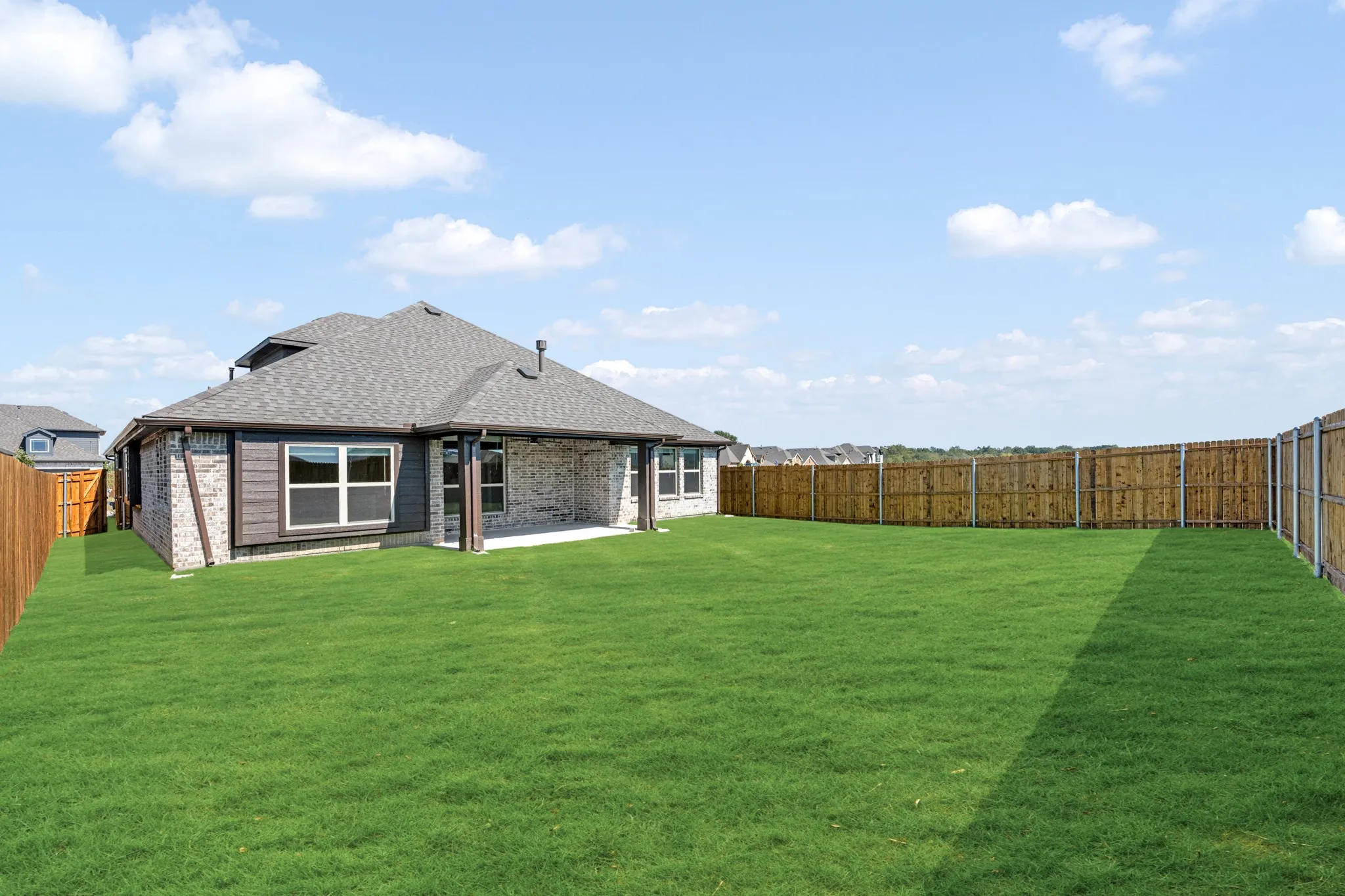 Single Family Residence For Sale in Hunt County , 204 Sweetwater Drive, Commerce, Texas 75428, 4 Bedroom, 3 Bathroom, 2 Garage spaces, 3,285 Sqft, built in 2025, mls#21326163, Real Estate Agent in Commerce, Homes For Sale in Hunt county, Homes For Sale in Commerce, Realtor in Commerce Texas, Real Estate Brokerage Independent Realty Texas, Luminita Cordes Realtor
