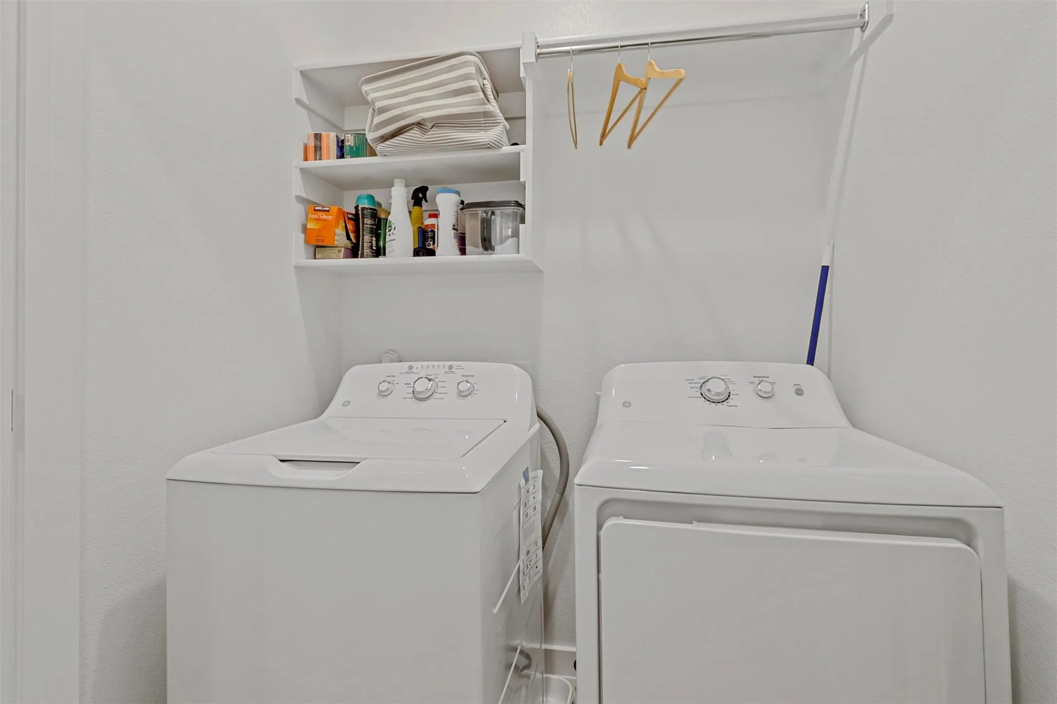 Townhouse For Rent in Collin County , 616 Collier Drive, Plano, Texas 75075, 3 Bedroom, 3 Bathroom, 2 Garage spaces, 1,802 Sqft, built in 2021, mls#21324361, Real Estate Agent in Plano, Homes For Rent in Collin county, Homes For Rent in Plano, Realtor in Plano Texas, Real Estate Brokerage Independent Realty Texas, Luminita Cordes Realtor