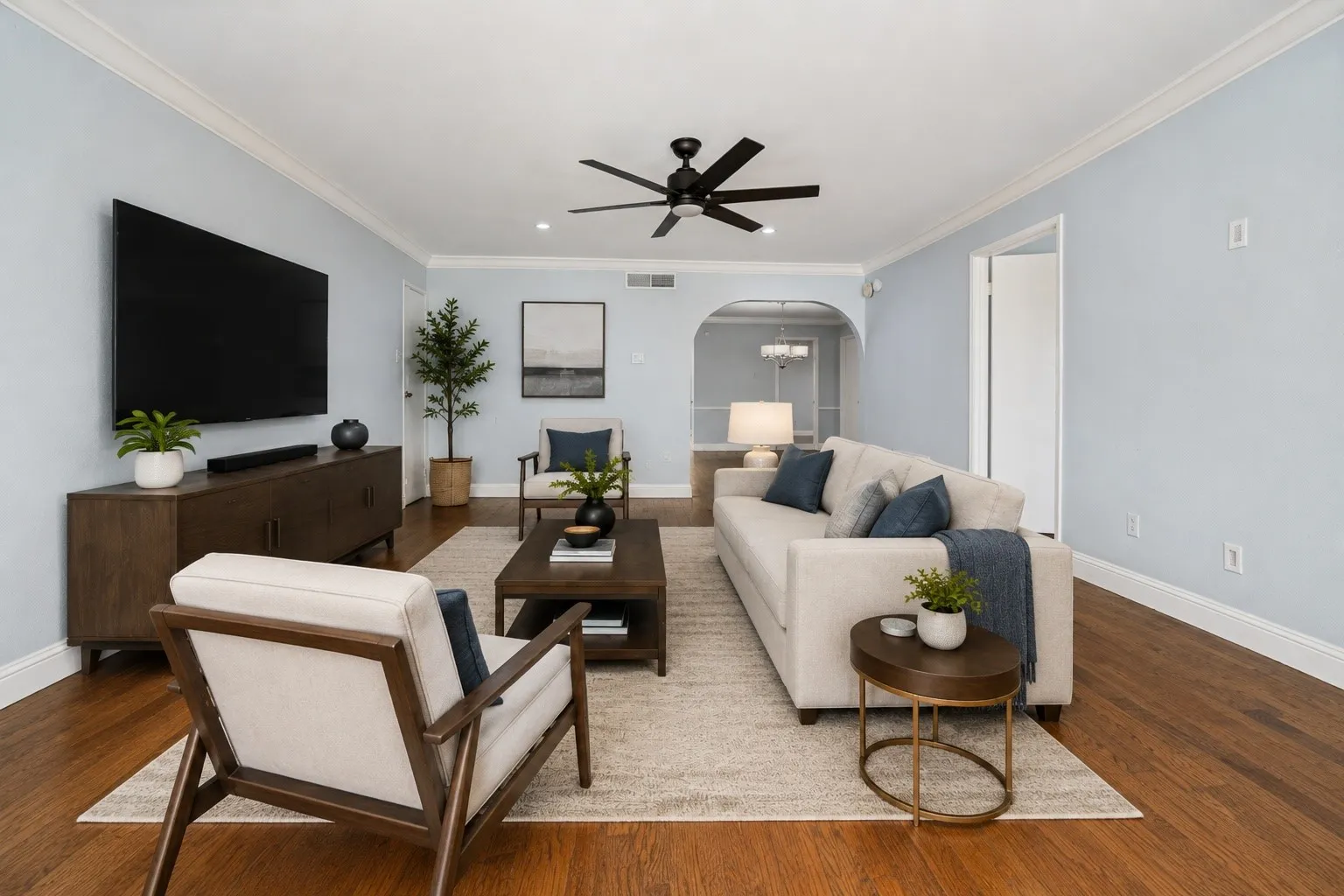 Condominium For Sale in Dallas County , 4819 Skillman Street 108, Dallas, Texas 75206, 2 Bedroom, 2 Bathroom, Garage spaces, 1,555 Sqft, built in 1963, mls#21324551, Real Estate Agent in Dallas, Homes For Sale in Dallas county, Homes For Sale in Dallas, Realtor in Dallas Texas, Real Estate Brokerage Independent Realty Texas, Luminita Cordes Realtor