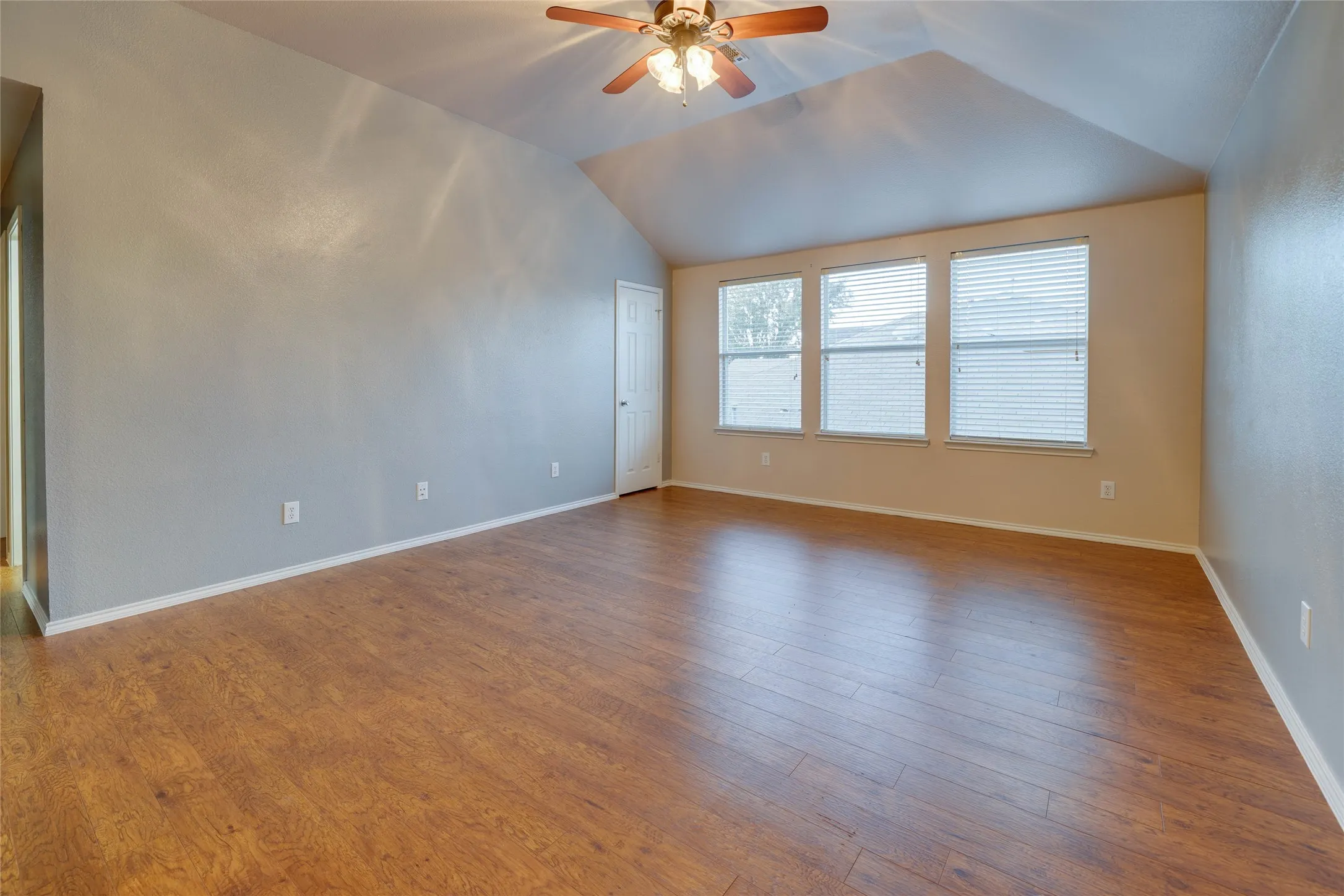 Single Family Residence For Rent in Rockwall County , 506 Hickory Lane, Fate, Texas 75087, 4 Bedroom, 3 Bathroom, 2 Garage spaces, 2,833 Sqft, built in 2006, mls#21324364, Real Estate Agent in Fate, Homes For Rent in Rockwall county, Homes For Rent in Fate, Realtor in Fate Texas, Real Estate Brokerage Independent Realty Texas, Luminita Cordes Realtor