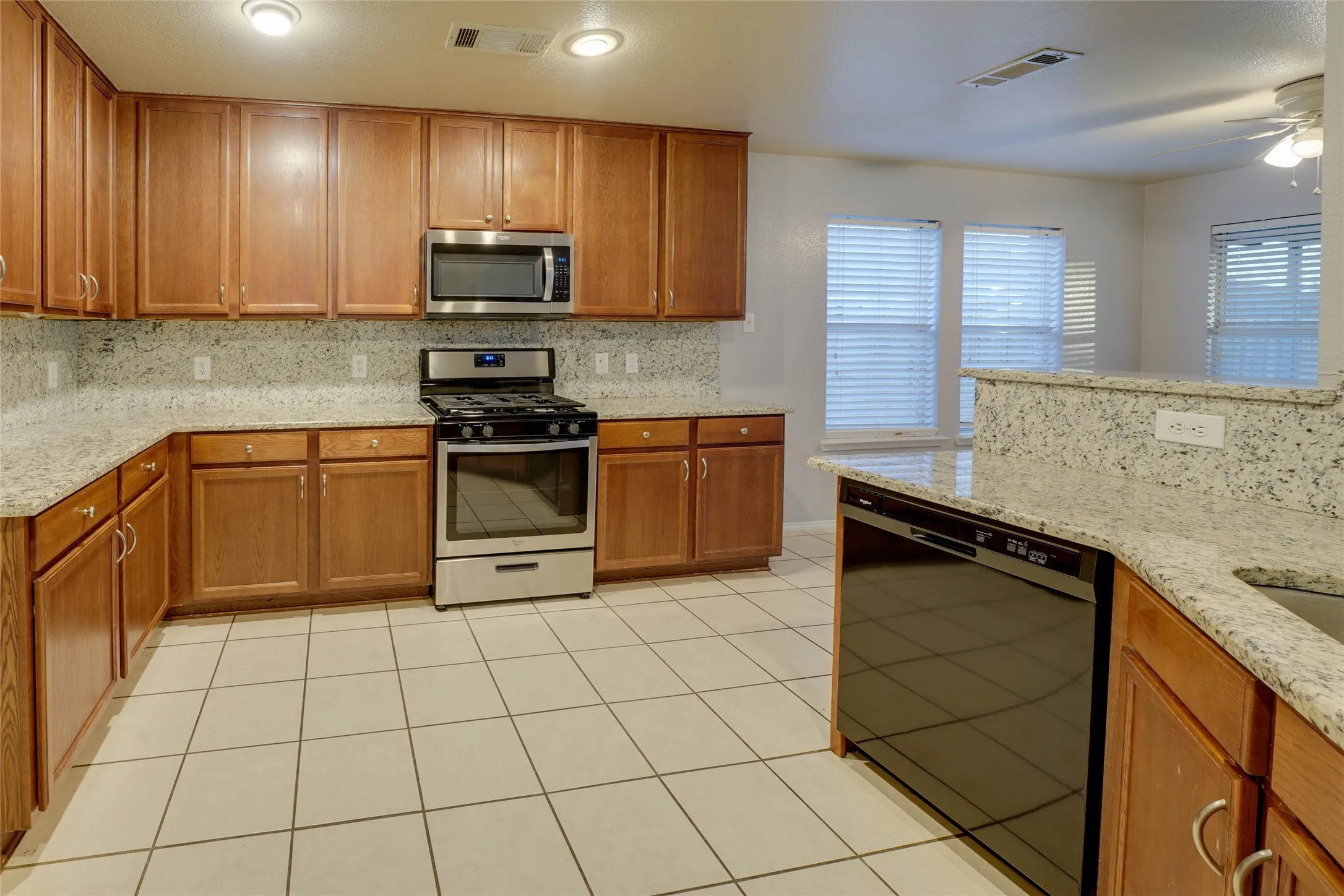 Single Family Residence For Rent in Rockwall County , 506 Hickory Lane, Fate, Texas 75087, 4 Bedroom, 3 Bathroom, 2 Garage spaces, 2,833 Sqft, built in 2006, mls#21324364, Real Estate Agent in Fate, Homes For Rent in Rockwall county, Homes For Rent in Fate, Realtor in Fate Texas, Real Estate Brokerage Independent Realty Texas, Luminita Cordes Realtor