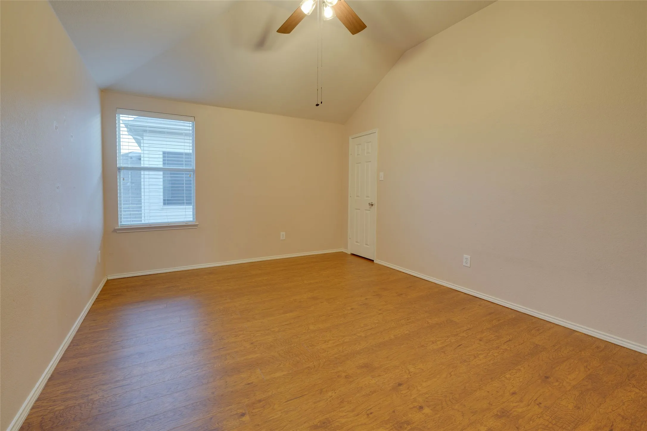 Single Family Residence For Rent in Rockwall County , 506 Hickory Lane, Fate, Texas 75087, 4 Bedroom, 3 Bathroom, 2 Garage spaces, 2,833 Sqft, built in 2006, mls#21324364, Real Estate Agent in Fate, Homes For Rent in Rockwall county, Homes For Rent in Fate, Realtor in Fate Texas, Real Estate Brokerage Independent Realty Texas, Luminita Cordes Realtor