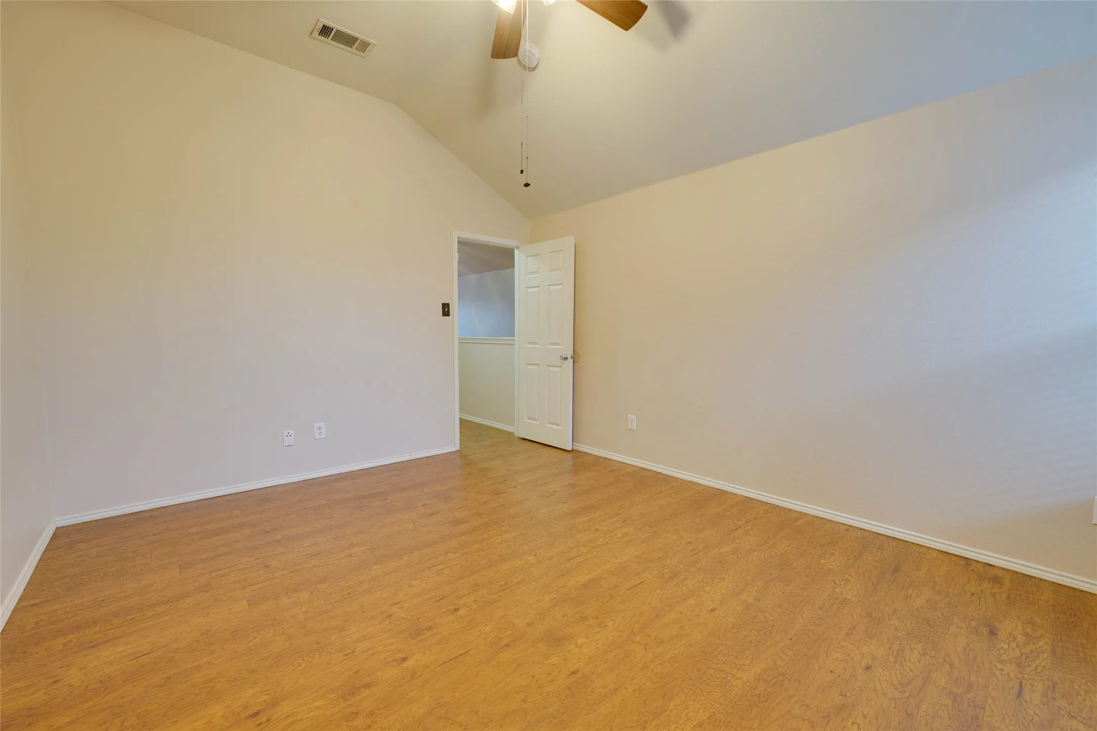 Single Family Residence For Rent in Rockwall County , 506 Hickory Lane, Fate, Texas 75087, 4 Bedroom, 3 Bathroom, 2 Garage spaces, 2,833 Sqft, built in 2006, mls#21324364, Real Estate Agent in Fate, Homes For Rent in Rockwall county, Homes For Rent in Fate, Realtor in Fate Texas, Real Estate Brokerage Independent Realty Texas, Luminita Cordes Realtor