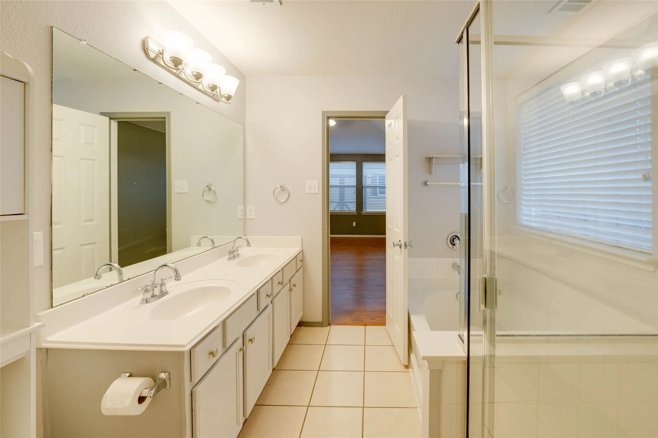 Single Family Residence For Rent in Rockwall County , 506 Hickory Lane, Fate, Texas 75087, 4 Bedroom, 3 Bathroom, 2 Garage spaces, 2,833 Sqft, built in 2006, mls#21324364, Real Estate Agent in Fate, Homes For Rent in Rockwall county, Homes For Rent in Fate, Realtor in Fate Texas, Real Estate Brokerage Independent Realty Texas, Luminita Cordes Realtor