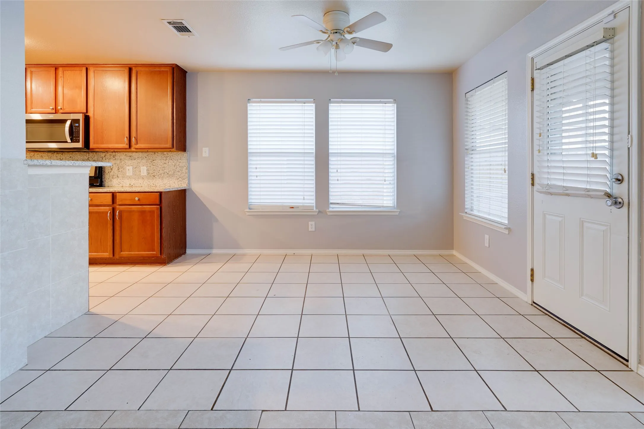 Single Family Residence For Rent in Rockwall County , 506 Hickory Lane, Fate, Texas 75087, 4 Bedroom, 3 Bathroom, 2 Garage spaces, 2,833 Sqft, built in 2006, mls#21324364, Real Estate Agent in Fate, Homes For Rent in Rockwall county, Homes For Rent in Fate, Realtor in Fate Texas, Real Estate Brokerage Independent Realty Texas, Luminita Cordes Realtor