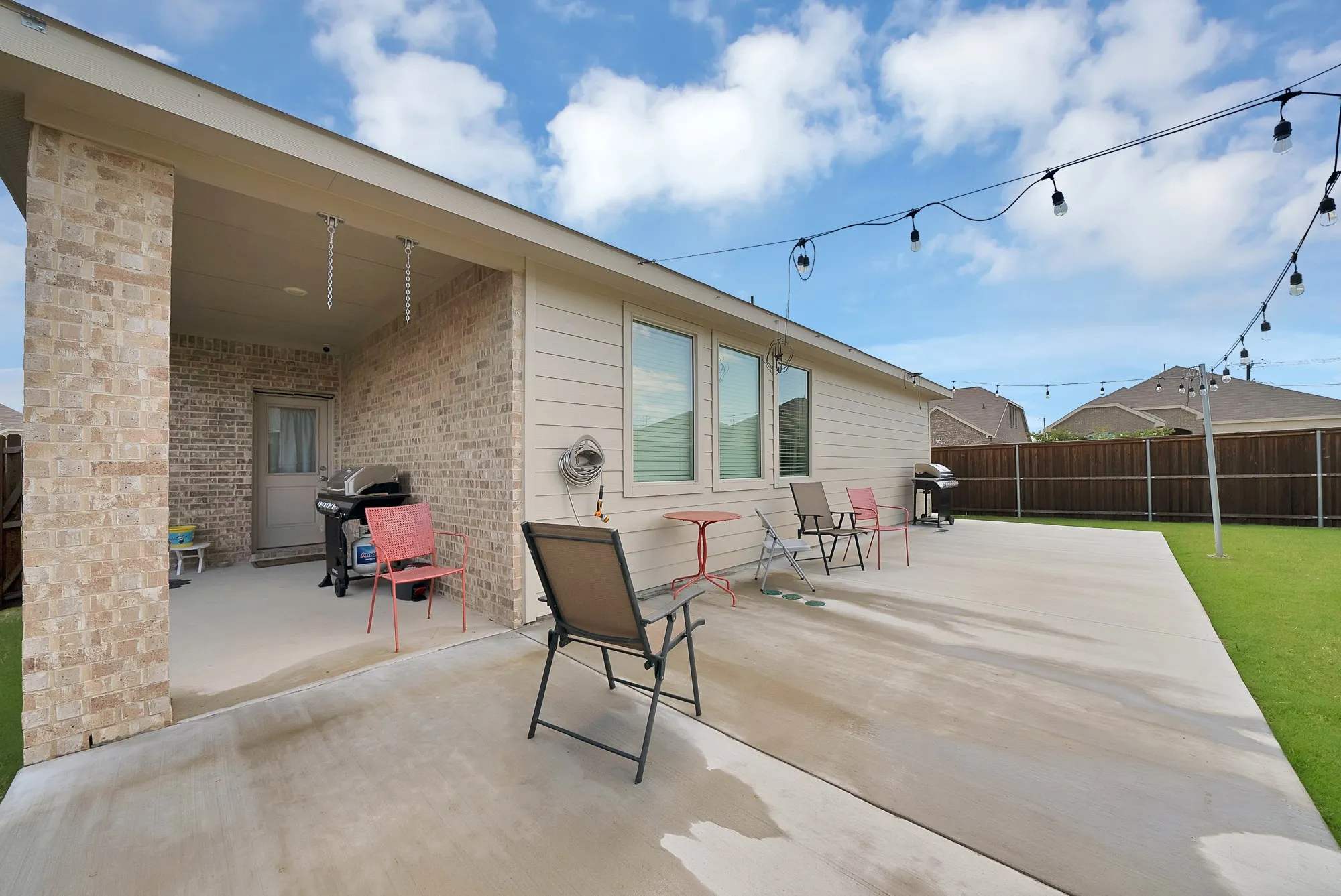 Single Family Residence For Sale in Kaufman County , 1828 Memorable Moment Drive, Crandall, Texas 75114, 4 Bedroom, 2 Bathroom, 2 Garage spaces, 2,078 Sqft, built in 2023, Price $289,000, mls#21325994, Real Estate Agent in Crandall, Homes For Sale in Kaufman county, Homes For Sale in Crandall, Realtor in Crandall Texas, Real Estate Brokerage Independent Realty Texas, Luminita Cordes Realtor