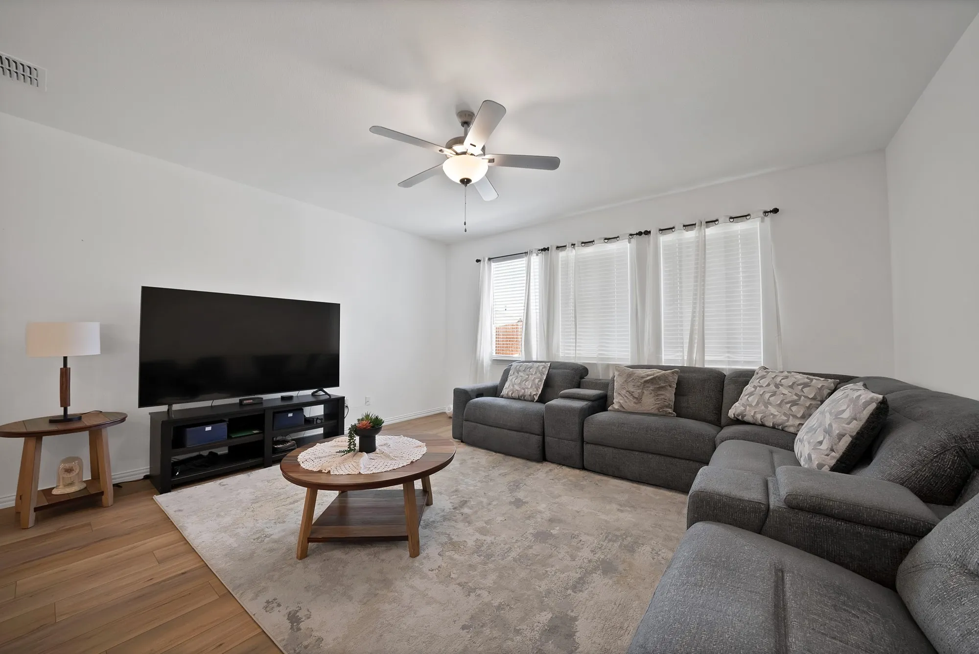 Single Family Residence For Sale in Kaufman County , 1828 Memorable Moment Drive, Crandall, Texas 75114, 4 Bedroom, 2 Bathroom, 2 Garage spaces, 2,078 Sqft, built in 2023, Price $289,000, mls#21325994, Real Estate Agent in Crandall, Homes For Sale in Kaufman county, Homes For Sale in Crandall, Realtor in Crandall Texas, Real Estate Brokerage Independent Realty Texas, Luminita Cordes Realtor