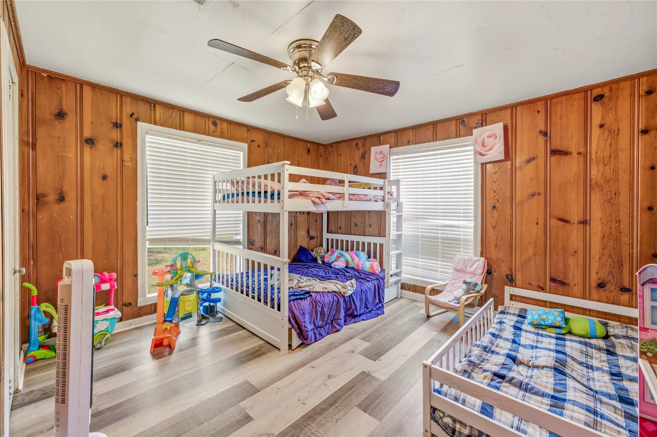 Single Family Residence For Sale in Erath County , 416 East Road, Stephenville, Texas 76401, 3 Bedroom, 1 Bathroom, Garage spaces, 1,502 Sqft, built in 1945, mls#21325145, Real Estate Agent in Stephenville, Homes For Sale in Erath county, Homes For Sale in Stephenville, Realtor in Stephenville Texas, Real Estate Brokerage Independent Realty Texas, Luminita Cordes Realtor