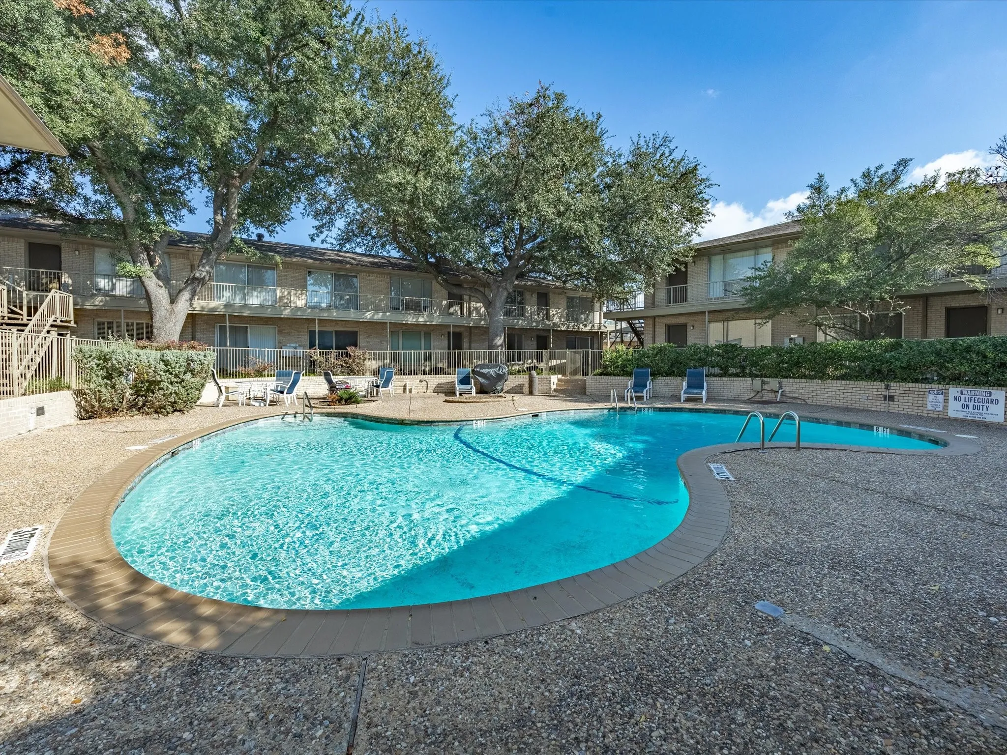 Condominium For Sale in Dallas County , 11102 Valleydale Drive A, Dallas, Texas 75230, 1 Bedroom, 1 Bathroom, Garage spaces, 786 Sqft, built in 1961, mls#21326179, Real Estate Agent in Dallas, Homes For Sale in Dallas county, Homes For Sale in Dallas, Realtor in Dallas Texas, Real Estate Brokerage Independent Realty Texas, Luminita Cordes Realtor