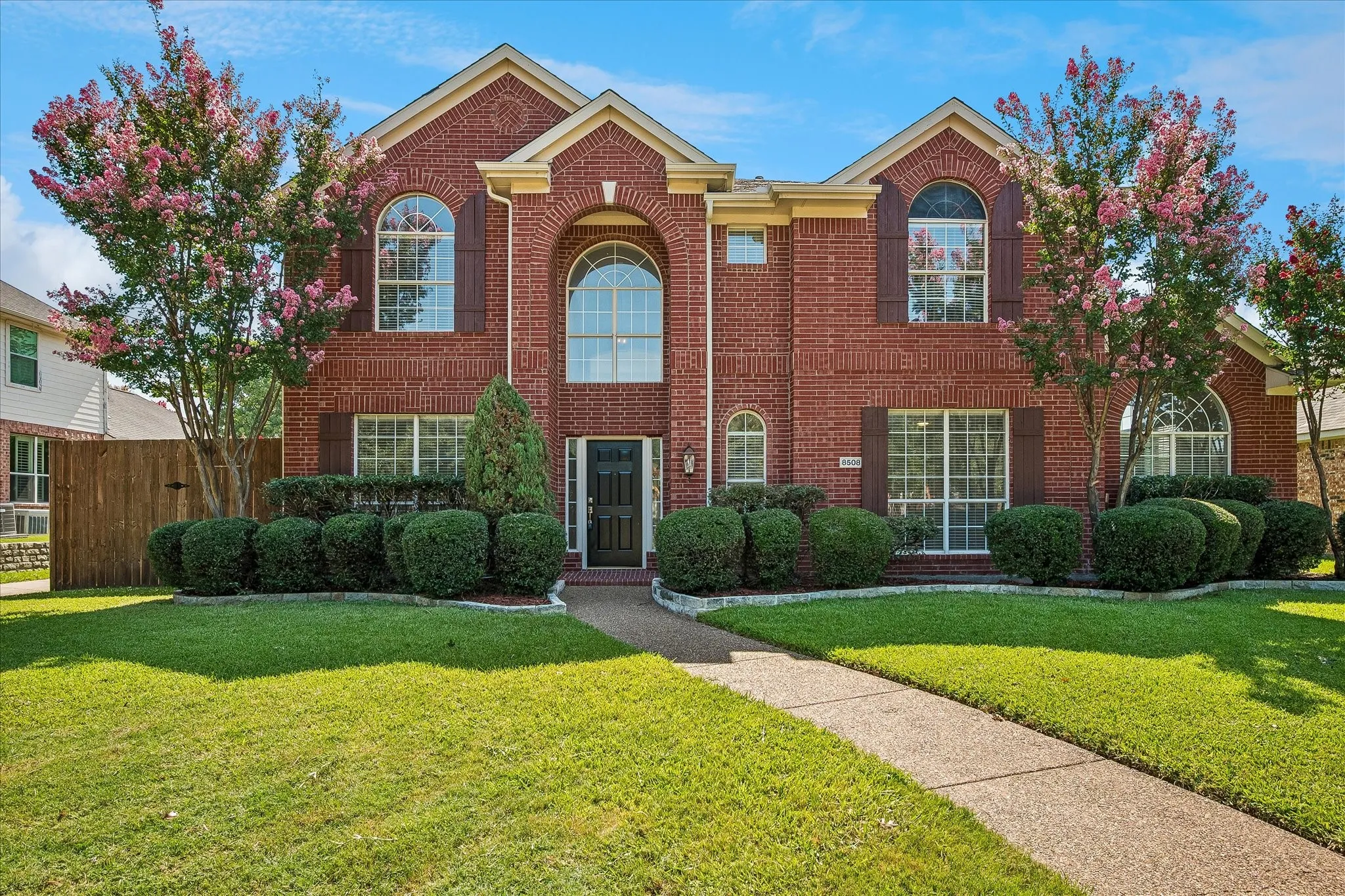 Single Family Residence For Sale in Collin County , 8508 Severn Court, Plano, Texas 75024, 5 Bedroom, 4 Bathroom, 2 Garage spaces, 4,097 Sqft, built in 1999, mls#21325762, Real Estate Agent in Plano, Homes For Sale in Collin county, Homes For Sale in Plano, Realtor in Plano Texas, Real Estate Brokerage Independent Realty Texas, Luminita Cordes Realtor