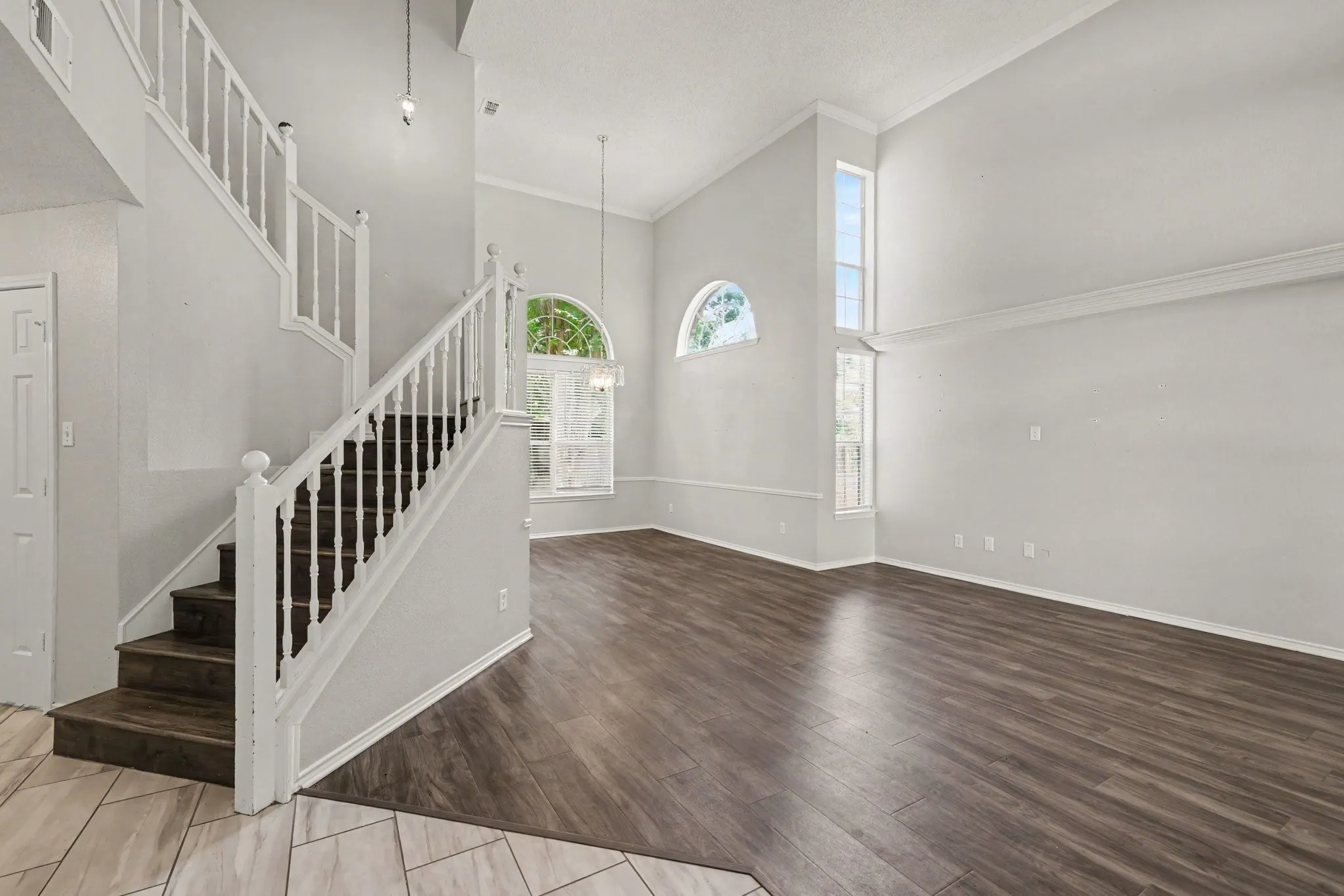 Single Family Residence For Sale in Collin County , 6705 Ashglen Place, Plano, Texas 75023, 4 Bedroom, 4 Bathroom, 2 Garage spaces, 2,314 Sqft, built in 1991, mls#21324831, Real Estate Agent in Plano, Homes For Sale in Collin county, Homes For Sale in Plano, Realtor in Plano Texas, Real Estate Brokerage Independent Realty Texas, Luminita Cordes Realtor