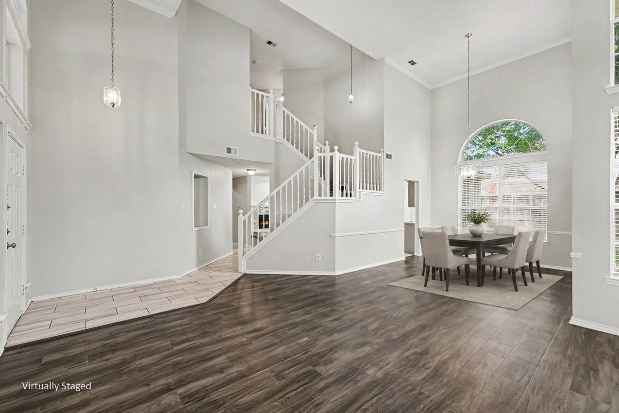 Single Family Residence For Sale in Collin County , 6705 Ashglen Place, Plano, Texas 75023, 4 Bedroom, 4 Bathroom, 2 Garage spaces, 2,314 Sqft, built in 1991, mls#21324831, Real Estate Agent in Plano, Homes For Sale in Collin county, Homes For Sale in Plano, Realtor in Plano Texas, Real Estate Brokerage Independent Realty Texas, Luminita Cordes Realtor