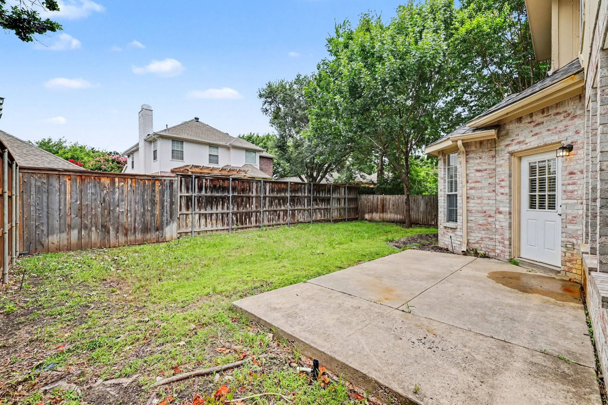 Single Family Residence For Sale in Collin County , 6705 Ashglen Place, Plano, Texas 75023, 4 Bedroom, 4 Bathroom, 2 Garage spaces, 2,314 Sqft, built in 1991, mls#21324831, Real Estate Agent in Plano, Homes For Sale in Collin county, Homes For Sale in Plano, Realtor in Plano Texas, Real Estate Brokerage Independent Realty Texas, Luminita Cordes Realtor