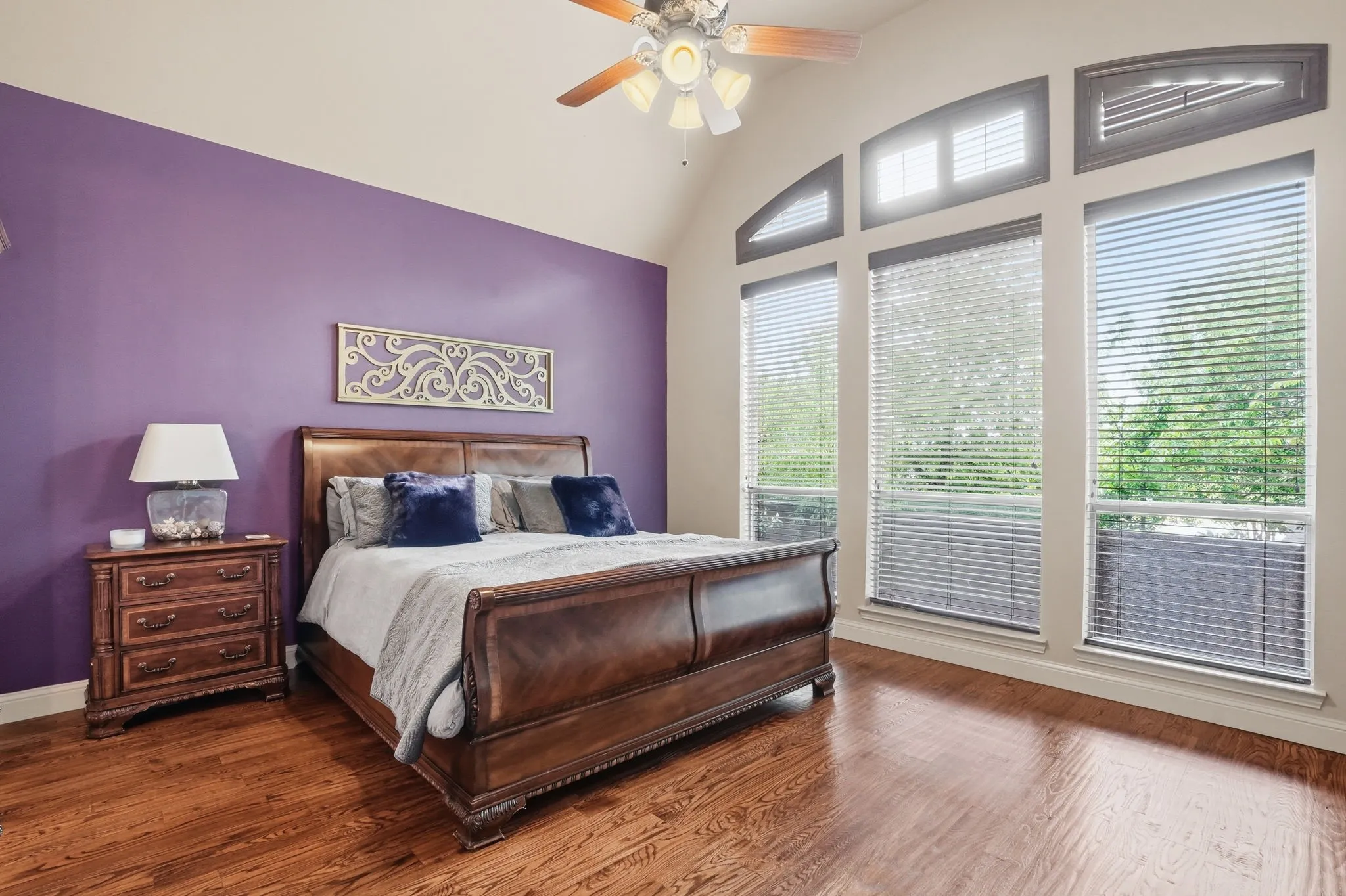 Single Family Residence For Sale in Tarrant County , 700 Briar Ridge Drive, Keller, Texas 76248, 4 Bedroom, 4 Bathroom, 3 Garage spaces, 3,906 Sqft, built in 2006, mls#21317249, Real Estate Agent in Keller, Homes For Sale in Tarrant county, Homes For Sale in Keller, Realtor in Keller Texas, Real Estate Brokerage Independent Realty Texas, Luminita Cordes Realtor