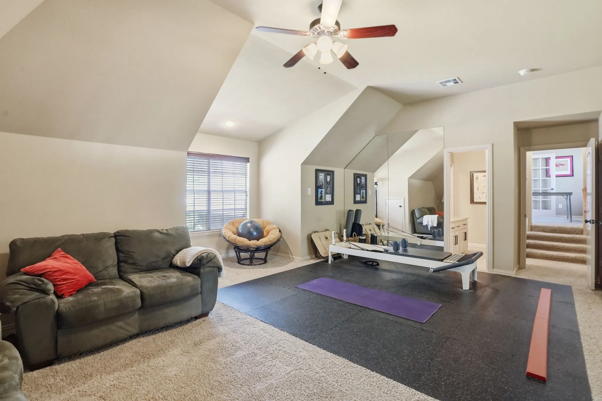Single Family Residence For Sale in Tarrant County , 700 Briar Ridge Drive, Keller, Texas 76248, 4 Bedroom, 4 Bathroom, 3 Garage spaces, 3,906 Sqft, built in 2006, mls#21317249, Real Estate Agent in Keller, Homes For Sale in Tarrant county, Homes For Sale in Keller, Realtor in Keller Texas, Real Estate Brokerage Independent Realty Texas, Luminita Cordes Realtor