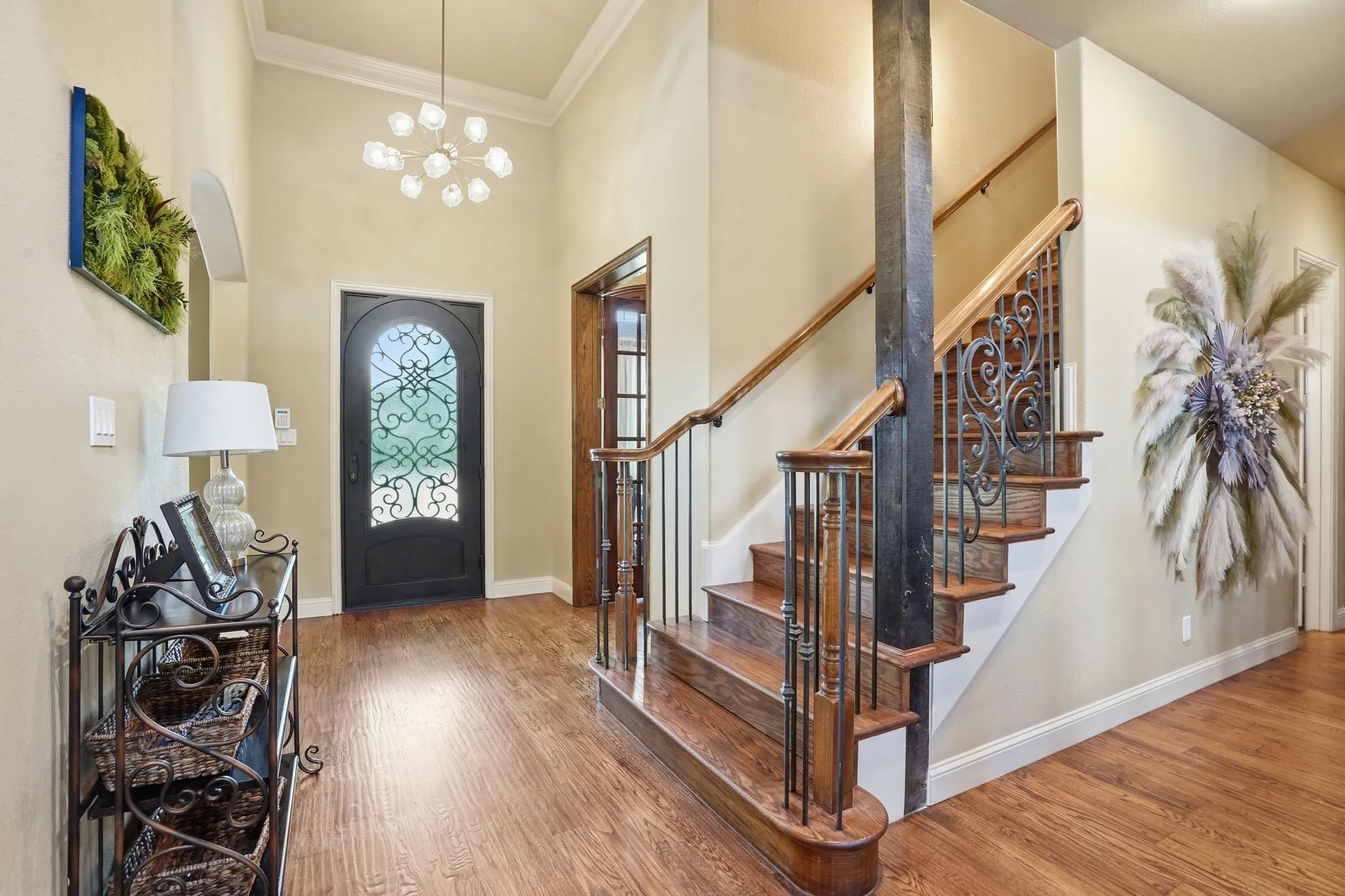 Single Family Residence For Sale in Tarrant County , 700 Briar Ridge Drive, Keller, Texas 76248, 4 Bedroom, 4 Bathroom, 3 Garage spaces, 3,906 Sqft, built in 2006, mls#21317249, Real Estate Agent in Keller, Homes For Sale in Tarrant county, Homes For Sale in Keller, Realtor in Keller Texas, Real Estate Brokerage Independent Realty Texas, Luminita Cordes Realtor