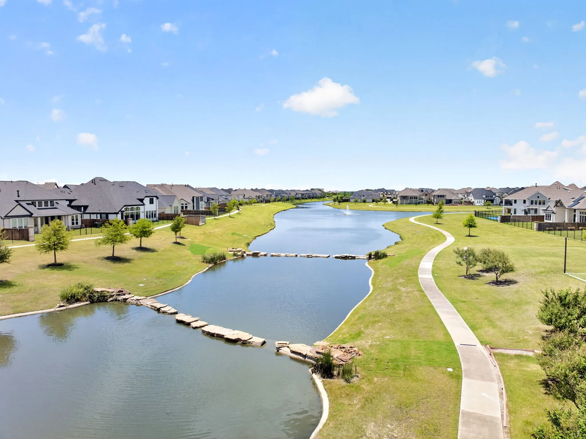 Single Family Residence For Sale in Denton County , 1000 Speargrass Lane, Prosper, Texas 75078, 5 Bedroom, 4 Bathroom, 2 Garage spaces, 3,498 Sqft, built in 2021, mls#21321396, Real Estate Agent in Prosper, Homes For Sale in Denton county, Homes For Sale in Prosper, Realtor in Prosper Texas, Real Estate Brokerage Independent Realty Texas, Luminita Cordes Realtor