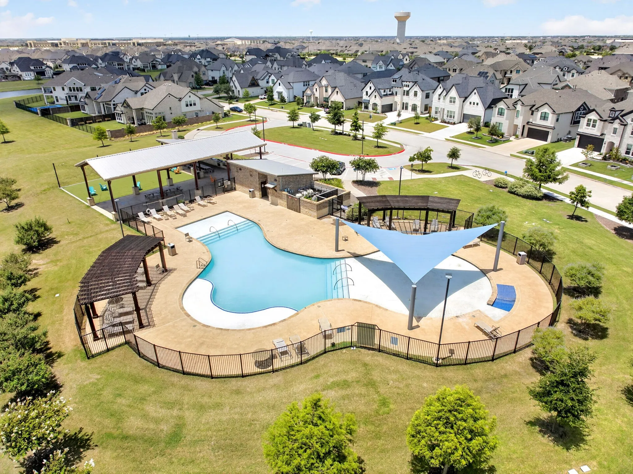 Single Family Residence For Sale in Denton County , 1000 Speargrass Lane, Prosper, Texas 75078, 5 Bedroom, 4 Bathroom, 2 Garage spaces, 3,498 Sqft, built in 2021, mls#21321396, Real Estate Agent in Prosper, Homes For Sale in Denton county, Homes For Sale in Prosper, Realtor in Prosper Texas, Real Estate Brokerage Independent Realty Texas, Luminita Cordes Realtor