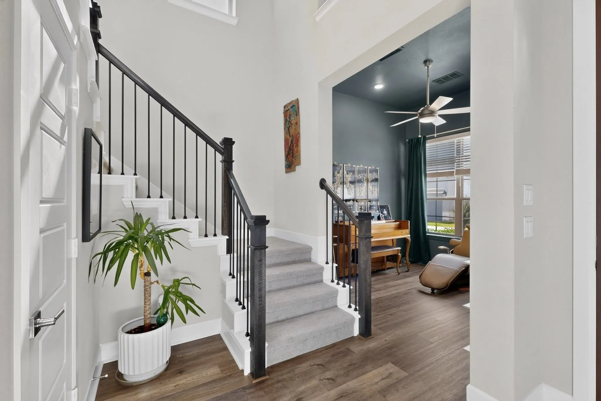 Single Family Residence For Sale in Dallas County , 3432 Rosebud Park Lane, Dallas, Texas 75229, 3 Bedroom, 3 Bathroom, 2 Garage spaces, 2,262 Sqft, built in 2021, mls#21322218, Real Estate Agent in Dallas, Homes For Sale in Dallas county, Homes For Sale in Dallas, Realtor in Dallas Texas, Real Estate Brokerage Independent Realty Texas, Luminita Cordes Realtor
