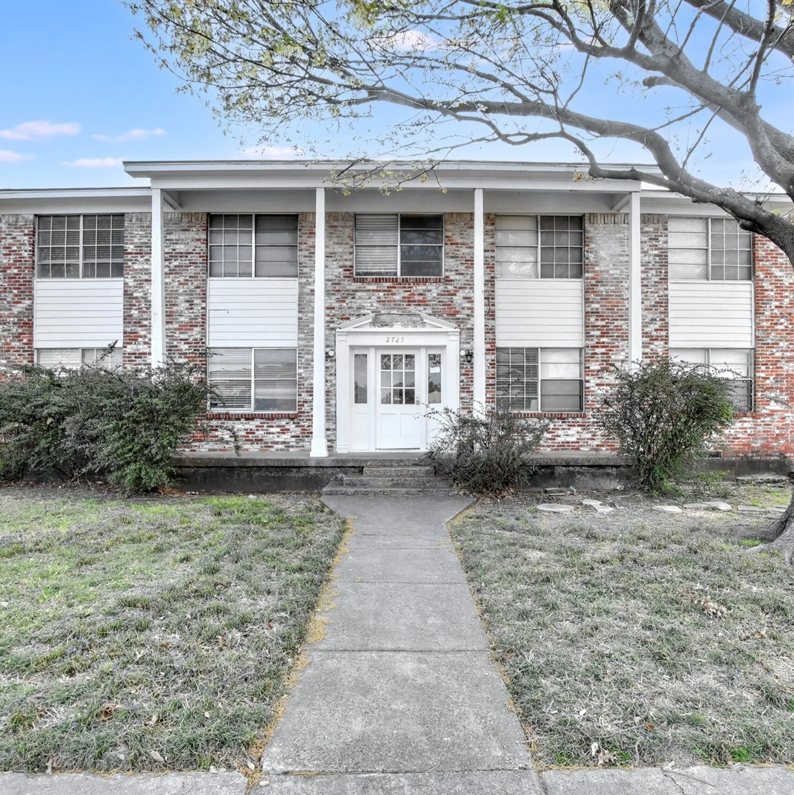 Quadruplex For Sale in Dallas County , 2725 Patricia Lane, Garland, Texas 75041, 8 Bedroom, 4 Bathroom, Garage spaces, 0 Sqft, built in 1981, mls#21323869, Real Estate Agent in Garland, Homes For Sale in Dallas county, Homes For Sale in Garland, Realtor in Garland Texas, Real Estate Brokerage Independent Realty Texas, Luminita Cordes Realtor