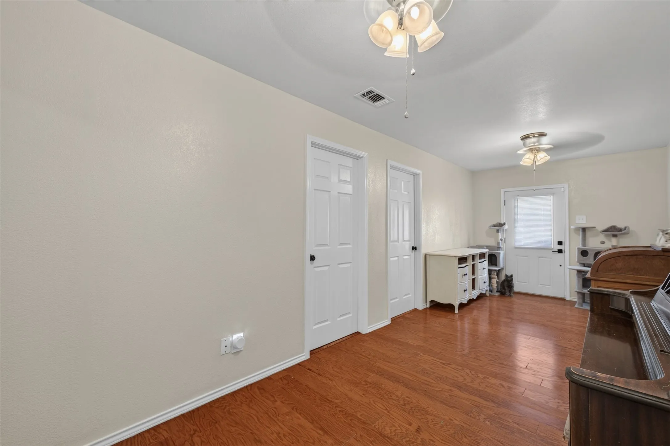 Single Family Residence For Sale in Callahan County , 1705 Alamo Court, Clyde, Texas 79510, 5 Bedroom, 2 Bathroom, Garage spaces, 2,257 Sqft, built in 1992, mls#21317490, Real Estate Agent in Clyde, Homes For Sale in Callahan county, Homes For Sale in Clyde, Realtor in Clyde Texas, Real Estate Brokerage Independent Realty Texas, Luminita Cordes Realtor