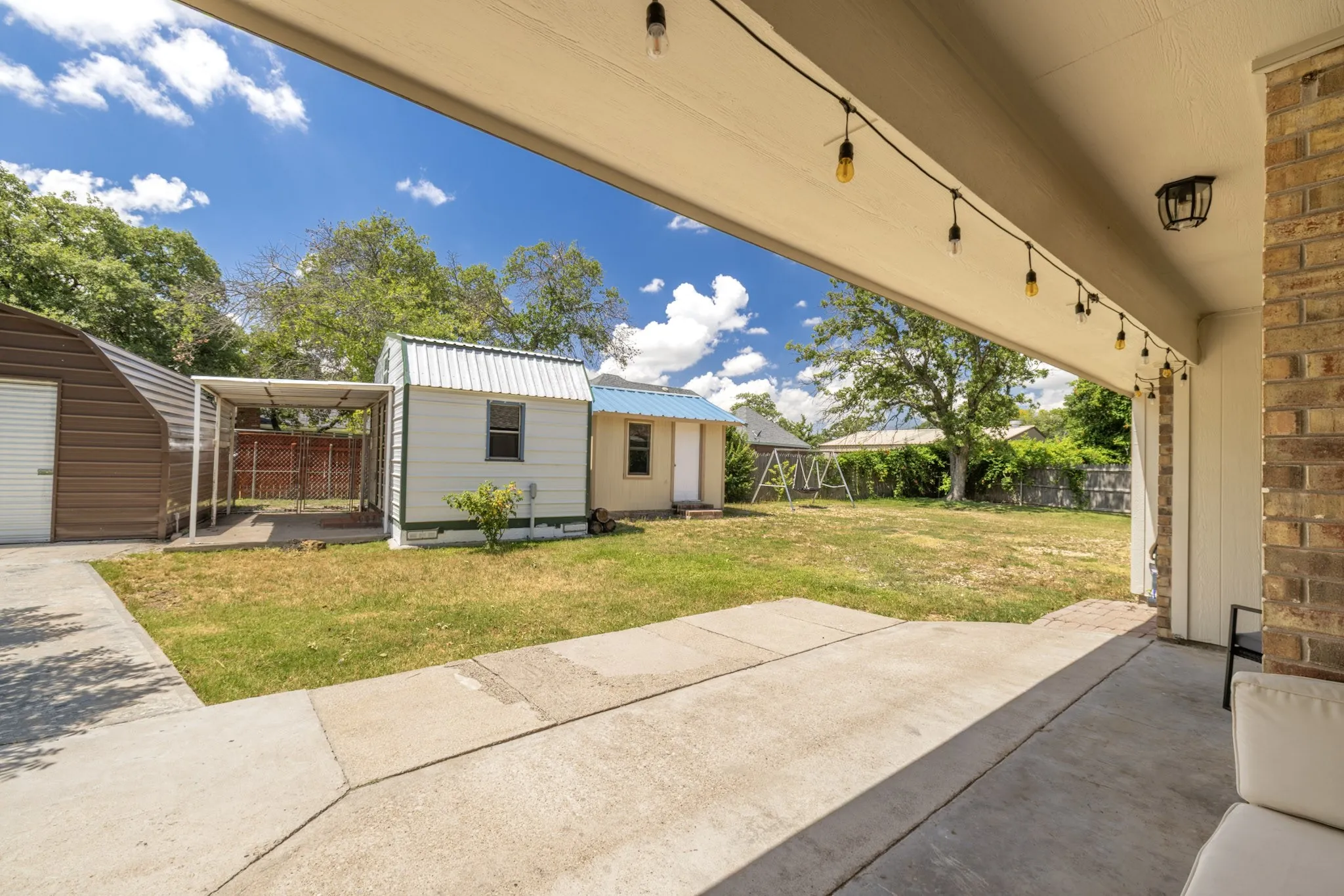 Single Family Residence For Sale in Callahan County , 1705 Alamo Court, Clyde, Texas 79510, 5 Bedroom, 2 Bathroom, Garage spaces, 2,257 Sqft, built in 1992, mls#21317490, Real Estate Agent in Clyde, Homes For Sale in Callahan county, Homes For Sale in Clyde, Realtor in Clyde Texas, Real Estate Brokerage Independent Realty Texas, Luminita Cordes Realtor