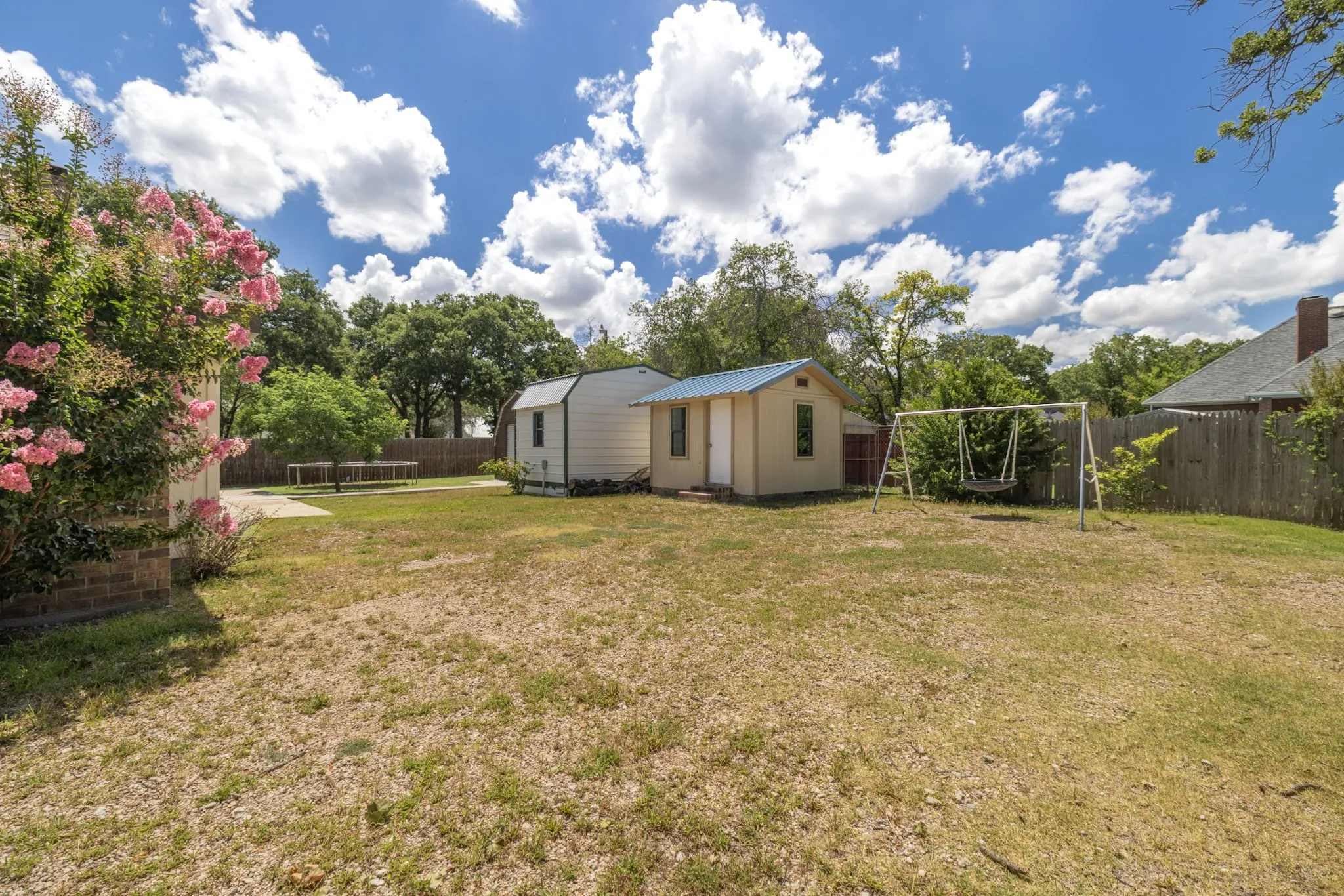 Single Family Residence For Sale in Callahan County , 1705 Alamo Court, Clyde, Texas 79510, 5 Bedroom, 2 Bathroom, Garage spaces, 2,257 Sqft, built in 1992, mls#21317490, Real Estate Agent in Clyde, Homes For Sale in Callahan county, Homes For Sale in Clyde, Realtor in Clyde Texas, Real Estate Brokerage Independent Realty Texas, Luminita Cordes Realtor