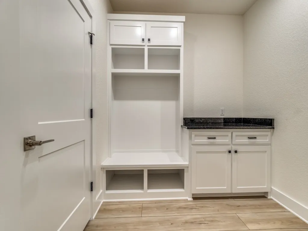 Single Family Residence For Sale in Wise County , 300 County Road 3141, Decatur, Texas 76234, 4 Bedroom, 3 Bathroom, 2 Garage spaces, 2,285 Sqft, built in 2023, mls#21326241, Real Estate Agent in Decatur, Homes For Sale in Wise county, Homes For Sale in Decatur, Realtor in Decatur Texas, Real Estate Brokerage Independent Realty Texas, Luminita Cordes Realtor