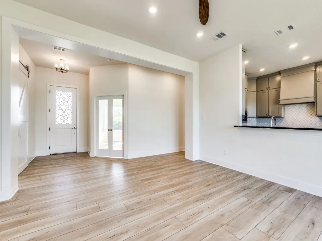 Single Family Residence For Sale in Wise County , 300 County Road 3141, Decatur, Texas 76234, 4 Bedroom, 3 Bathroom, 2 Garage spaces, 2,285 Sqft, built in 2023, mls#21326241, Real Estate Agent in Decatur, Homes For Sale in Wise county, Homes For Sale in Decatur, Realtor in Decatur Texas, Real Estate Brokerage Independent Realty Texas, Luminita Cordes Realtor