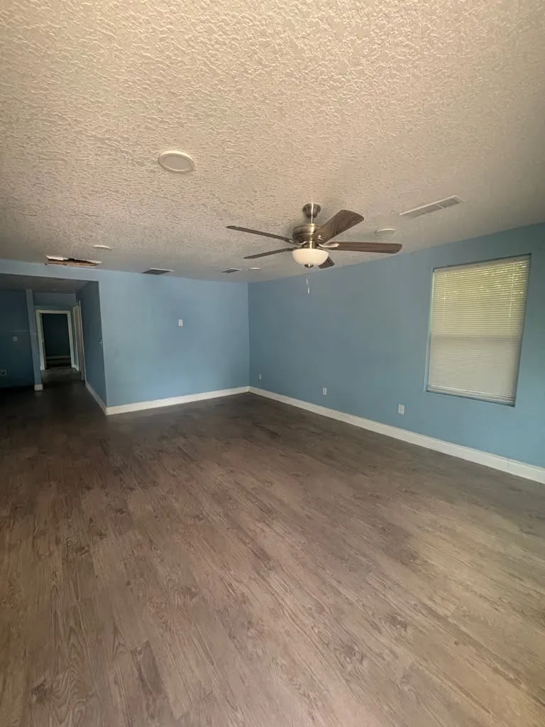 Single Family Residence For Sale in Bexar County , 2926 Tampico Street, San Antonio, Texas 78207, 3 Bedroom, 2 Bathroom, Garage spaces, 1,230 Sqft, built in 1947, mls#21326260, Real Estate Agent in San Antonio, Homes For Sale in Bexar county, Homes For Sale in San Antonio, Realtor in San Antonio Texas, Real Estate Brokerage Independent Realty Texas, Luminita Cordes Realtor