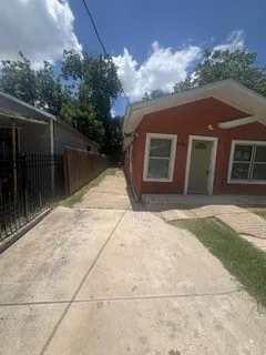 Single Family Residence For Sale in Bexar County , 2926 Tampico Street, San Antonio, Texas 78207, 3 Bedroom, 2 Bathroom, Garage spaces, 1,230 Sqft, built in 1947, mls#21326260, Real Estate Agent in San Antonio, Homes For Sale in Bexar county, Homes For Sale in San Antonio, Realtor in San Antonio Texas, Real Estate Brokerage Independent Realty Texas, Luminita Cordes Realtor