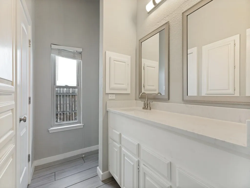 Single Family Residence For Sale in Tarrant County , 6637 Redbud Drive, Watauga, Texas 76148, 3 Bedroom, 2 Bathroom, 2 Garage spaces, 1,398 Sqft, built in 1983, mls#21326198, Real Estate Agent in Watauga, Homes For Sale in Tarrant county, Homes For Sale in Watauga, Realtor in Watauga Texas, Real Estate Brokerage Independent Realty Texas, Luminita Cordes Realtor