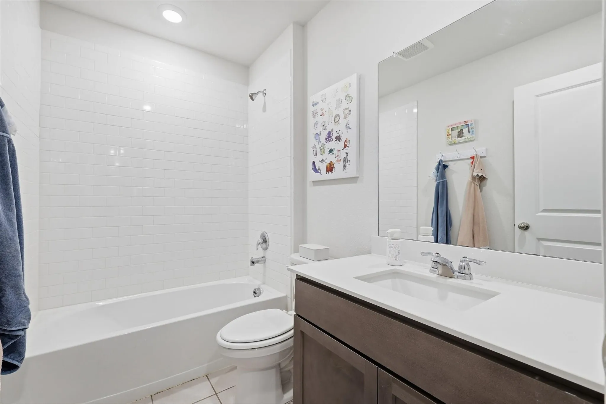 Single Family Residence For Sale in Kaufman County , 2416 Wildhaven Road, Crandall, Texas 75114, 4 Bedroom, 3 Bathroom, 2 Garage spaces, 2,060 Sqft, built in 2021, mls#21326277, Real Estate Agent in Crandall, Homes For Sale in Kaufman county, Homes For Sale in Crandall, Realtor in Crandall Texas, Real Estate Brokerage Independent Realty Texas, Luminita Cordes Realtor