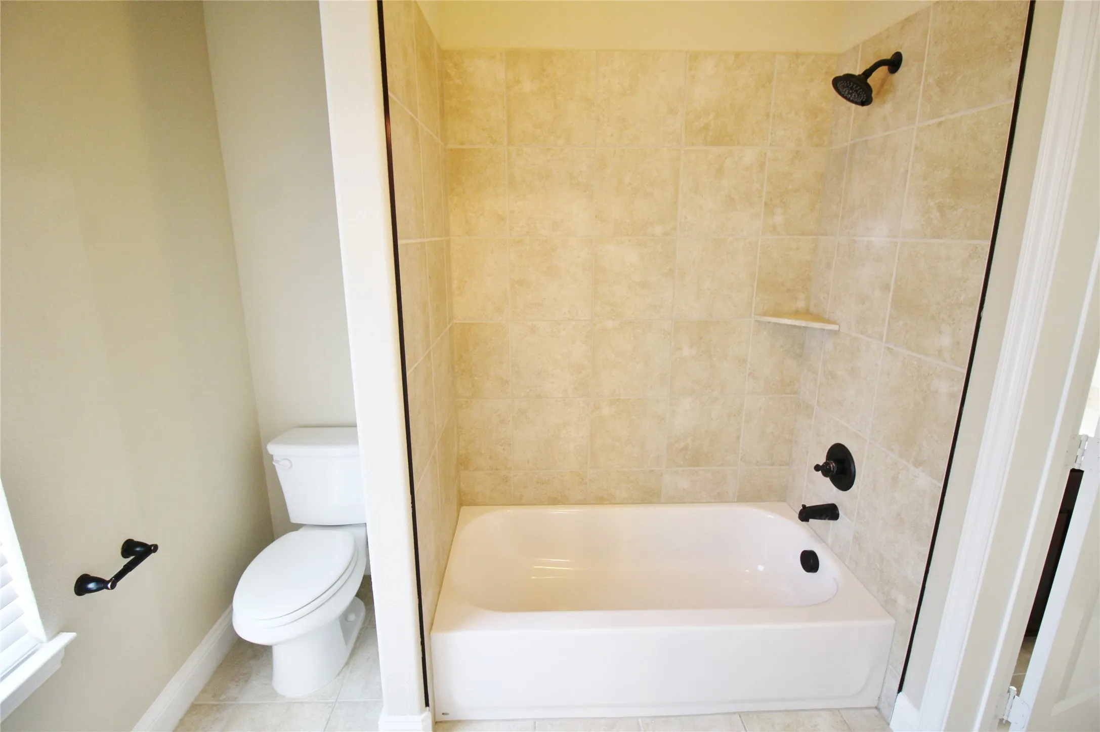 Single Family Residence For Rent in Kaufman County , 505 Clemson Lane, Forney, Texas 75126, 4 Bedroom, 4 Bathroom, 2 Garage spaces, 2,814 Sqft, built in 2016, mls#21326281, Real Estate Agent in Forney, Homes For Rent in Kaufman county, Homes For Rent in Forney, Realtor in Forney Texas, Real Estate Brokerage Independent Realty Texas, Luminita Cordes Realtor