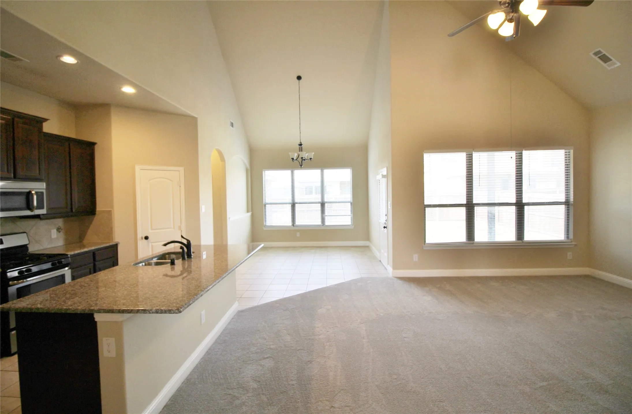 Single Family Residence For Rent in Kaufman County , 505 Clemson Lane, Forney, Texas 75126, 4 Bedroom, 4 Bathroom, 2 Garage spaces, 2,814 Sqft, built in 2016, mls#21326281, Real Estate Agent in Forney, Homes For Rent in Kaufman county, Homes For Rent in Forney, Realtor in Forney Texas, Real Estate Brokerage Independent Realty Texas, Luminita Cordes Realtor