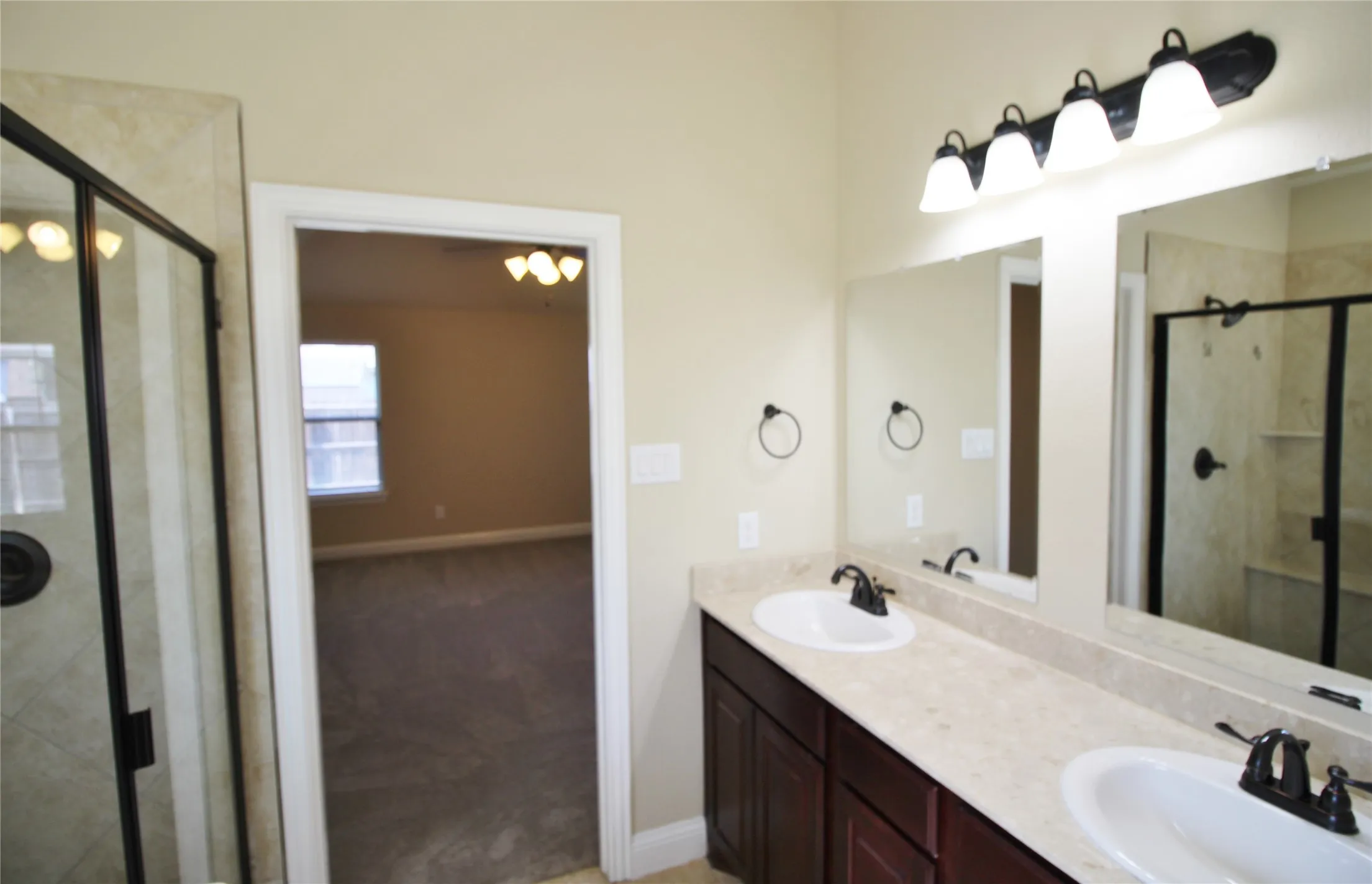 Single Family Residence For Rent in Kaufman County , 505 Clemson Lane, Forney, Texas 75126, 4 Bedroom, 4 Bathroom, 2 Garage spaces, 2,814 Sqft, built in 2016, mls#21326281, Real Estate Agent in Forney, Homes For Rent in Kaufman county, Homes For Rent in Forney, Realtor in Forney Texas, Real Estate Brokerage Independent Realty Texas, Luminita Cordes Realtor