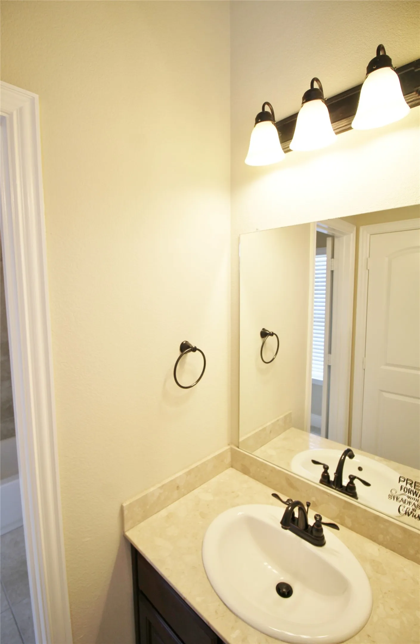 Single Family Residence For Rent in Kaufman County , 505 Clemson Lane, Forney, Texas 75126, 4 Bedroom, 4 Bathroom, 2 Garage spaces, 2,814 Sqft, built in 2016, mls#21326281, Real Estate Agent in Forney, Homes For Rent in Kaufman county, Homes For Rent in Forney, Realtor in Forney Texas, Real Estate Brokerage Independent Realty Texas, Luminita Cordes Realtor