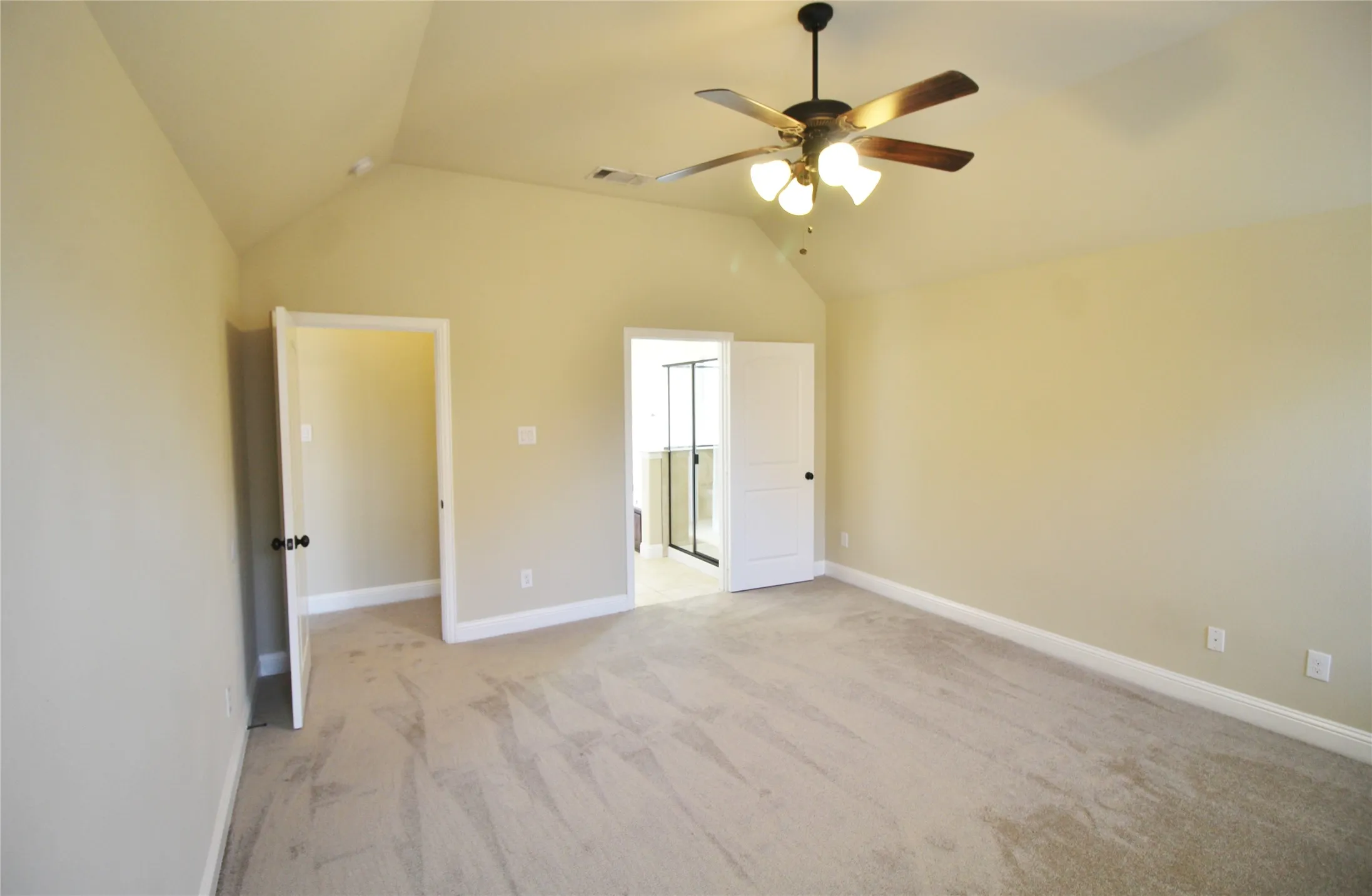 Single Family Residence For Rent in Kaufman County , 505 Clemson Lane, Forney, Texas 75126, 4 Bedroom, 4 Bathroom, 2 Garage spaces, 2,814 Sqft, built in 2016, mls#21326281, Real Estate Agent in Forney, Homes For Rent in Kaufman county, Homes For Rent in Forney, Realtor in Forney Texas, Real Estate Brokerage Independent Realty Texas, Luminita Cordes Realtor