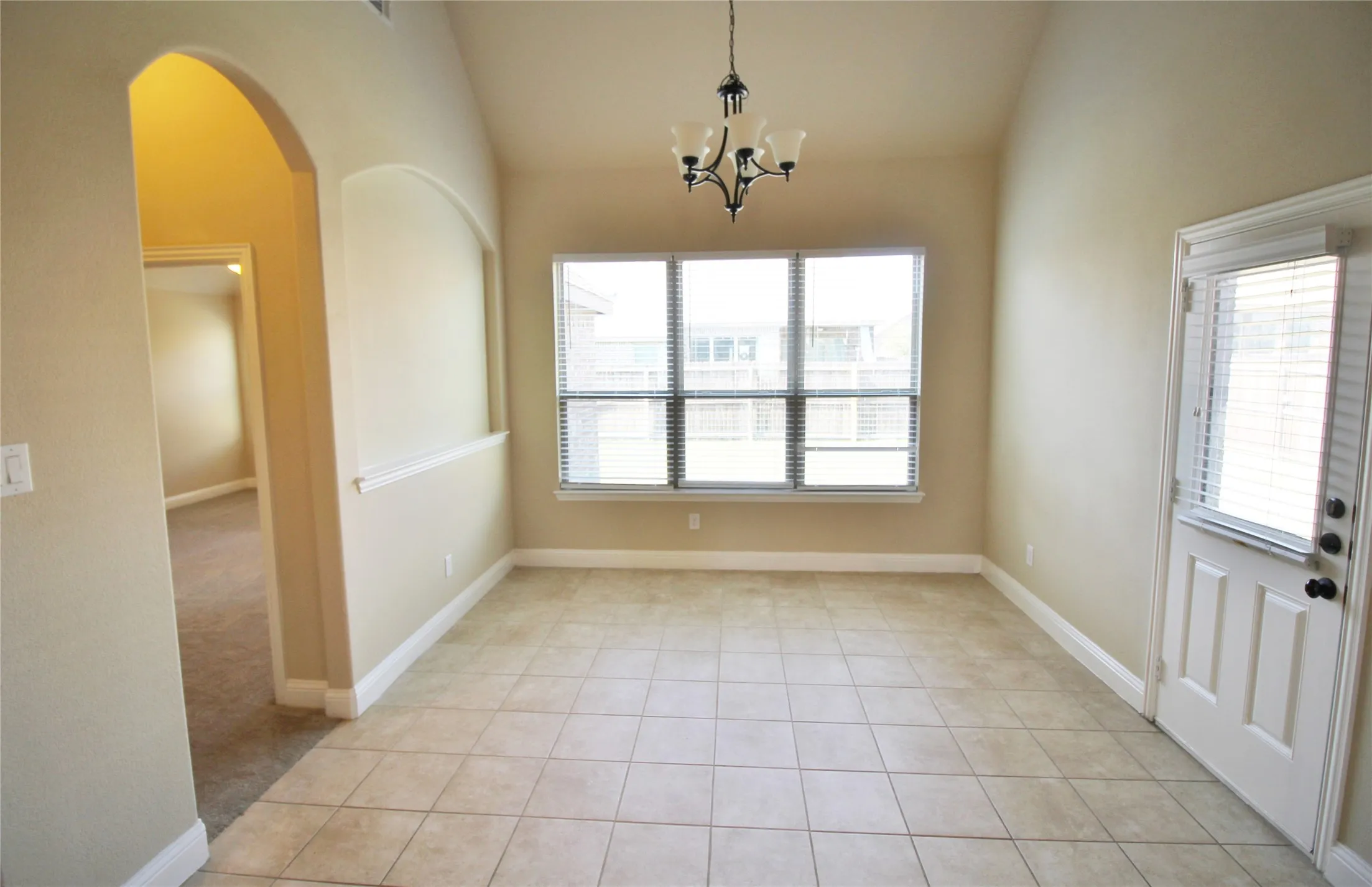 Single Family Residence For Rent in Kaufman County , 505 Clemson Lane, Forney, Texas 75126, 4 Bedroom, 4 Bathroom, 2 Garage spaces, 2,814 Sqft, built in 2016, mls#21326281, Real Estate Agent in Forney, Homes For Rent in Kaufman county, Homes For Rent in Forney, Realtor in Forney Texas, Real Estate Brokerage Independent Realty Texas, Luminita Cordes Realtor