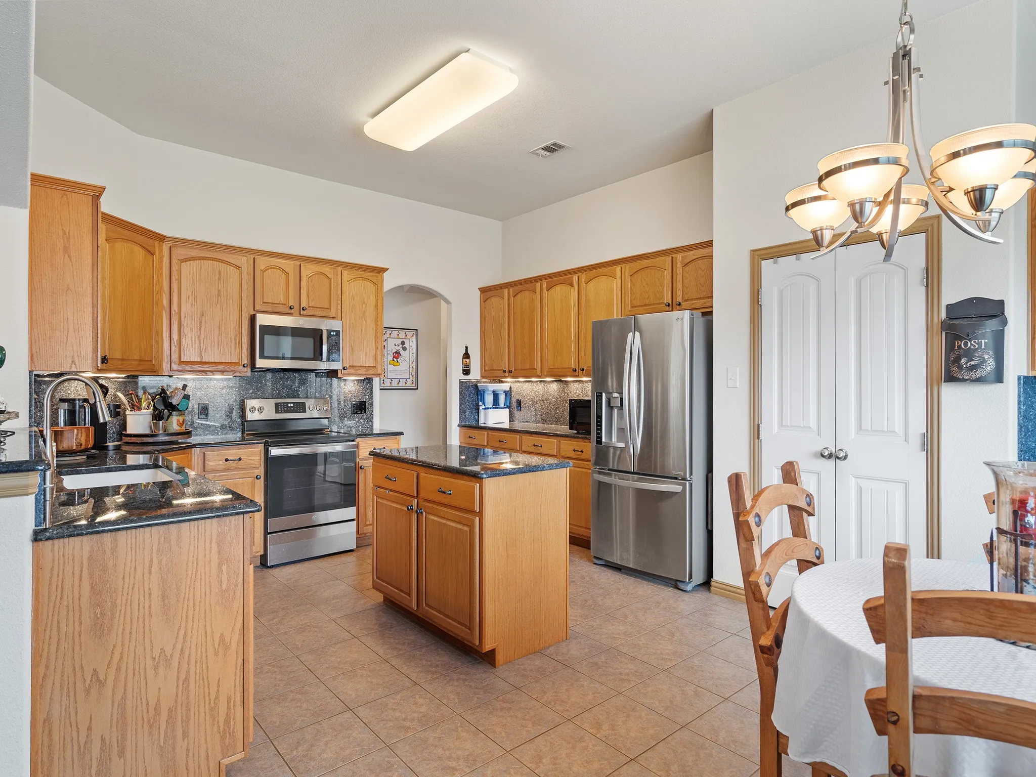 Single Family Residence For Sale in Hunt County , 1009 Ethan Drive, Greenville, Texas 75402, 4 Bedroom, 3 Bathroom, 3 Garage spaces, 2,410 Sqft, built in 2008, mls#21324873, Real Estate Agent in Greenville, Homes For Sale in Hunt county, Homes For Sale in Greenville, Realtor in Greenville Texas, Real Estate Brokerage Independent Realty Texas, Luminita Cordes Realtor