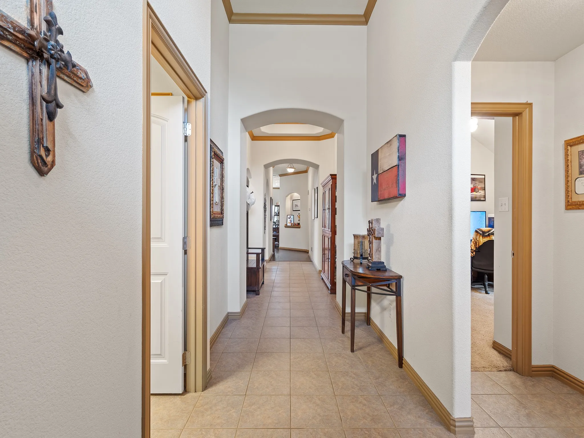 Single Family Residence For Sale in Hunt County , 1009 Ethan Drive, Greenville, Texas 75402, 4 Bedroom, 3 Bathroom, 3 Garage spaces, 2,410 Sqft, built in 2008, mls#21324873, Real Estate Agent in Greenville, Homes For Sale in Hunt county, Homes For Sale in Greenville, Realtor in Greenville Texas, Real Estate Brokerage Independent Realty Texas, Luminita Cordes Realtor