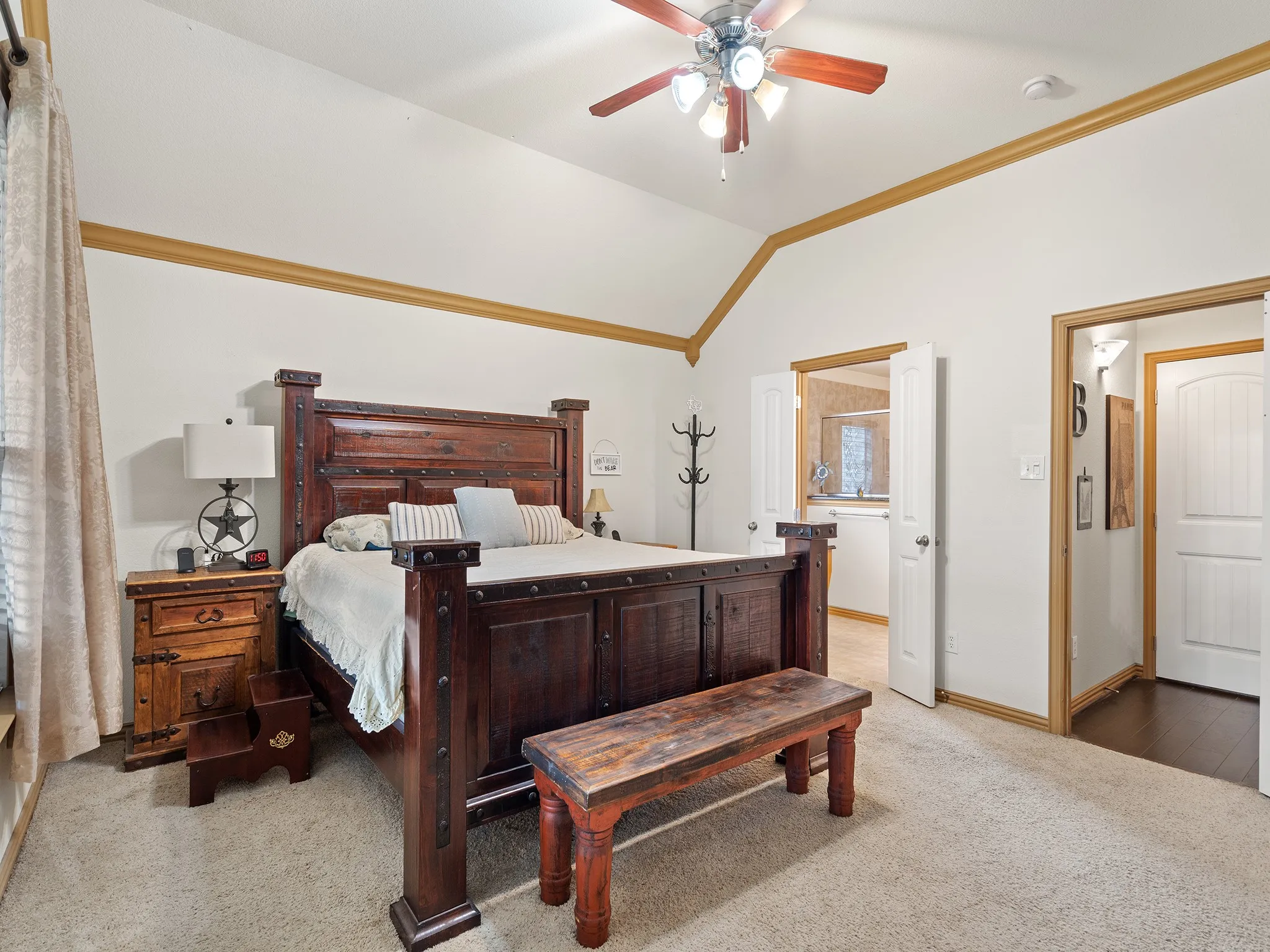 Single Family Residence For Sale in Hunt County , 1009 Ethan Drive, Greenville, Texas 75402, 4 Bedroom, 3 Bathroom, 3 Garage spaces, 2,410 Sqft, built in 2008, mls#21324873, Real Estate Agent in Greenville, Homes For Sale in Hunt county, Homes For Sale in Greenville, Realtor in Greenville Texas, Real Estate Brokerage Independent Realty Texas, Luminita Cordes Realtor
