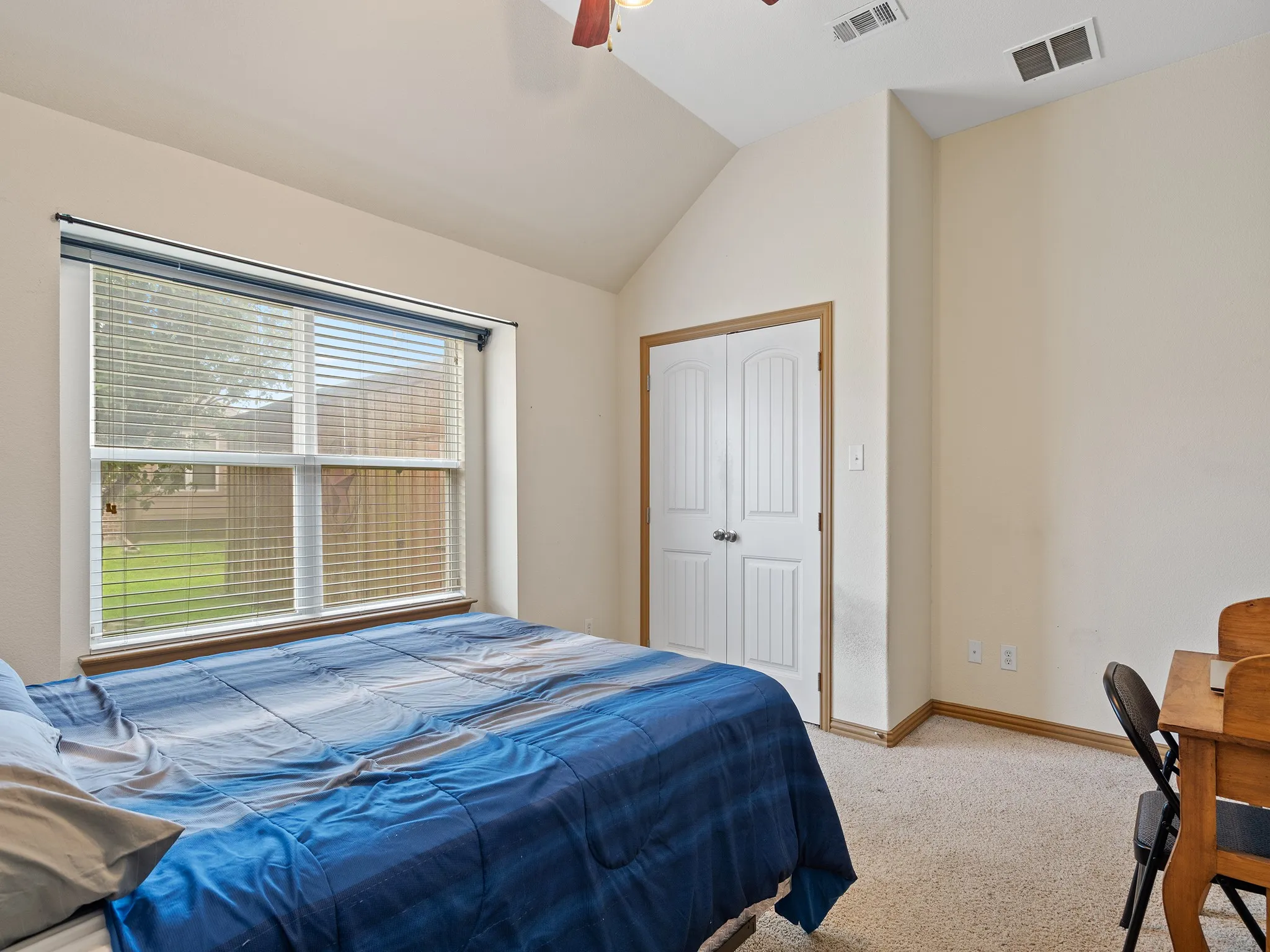 Single Family Residence For Sale in Hunt County , 1009 Ethan Drive, Greenville, Texas 75402, 4 Bedroom, 3 Bathroom, 3 Garage spaces, 2,410 Sqft, built in 2008, mls#21324873, Real Estate Agent in Greenville, Homes For Sale in Hunt county, Homes For Sale in Greenville, Realtor in Greenville Texas, Real Estate Brokerage Independent Realty Texas, Luminita Cordes Realtor